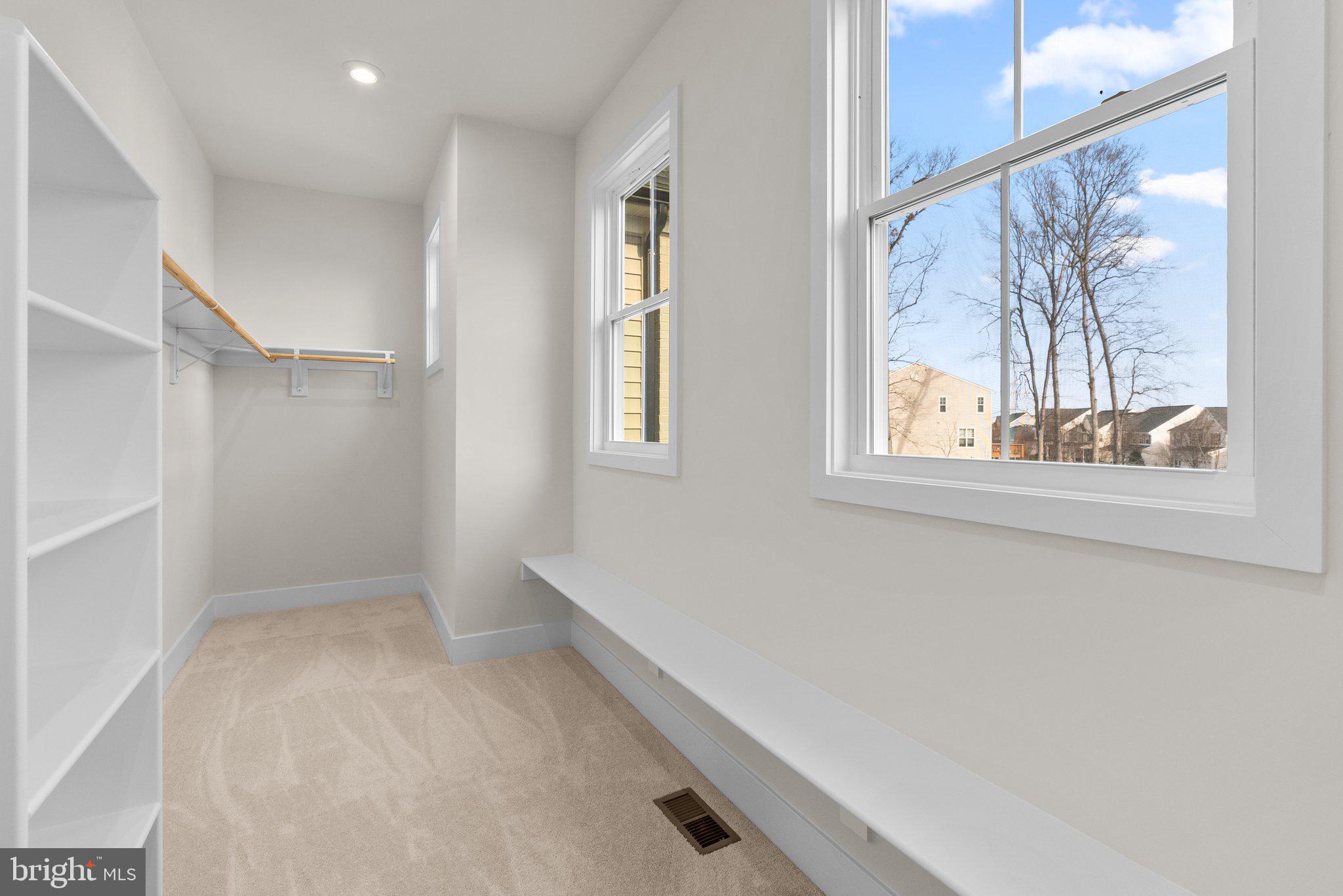 SNOWDEN BRIDGE - Residential