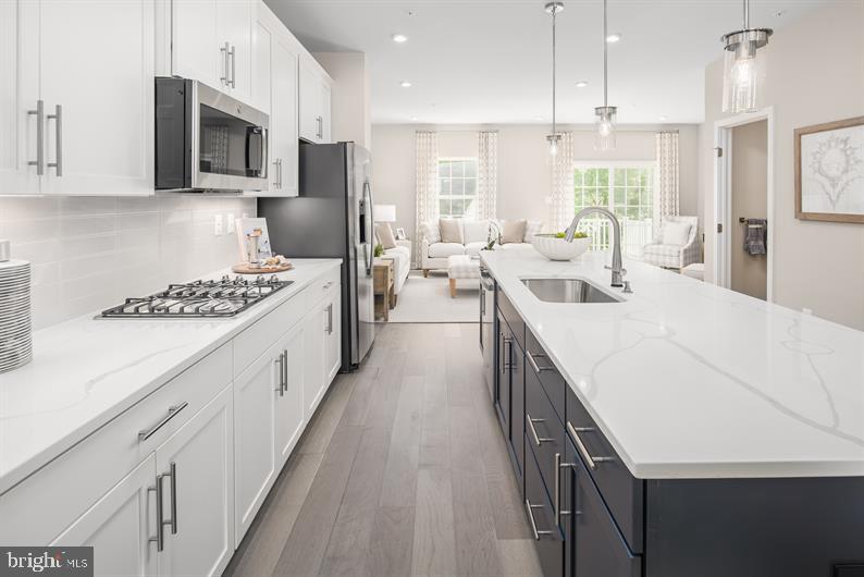 WESTSIDE - Residential