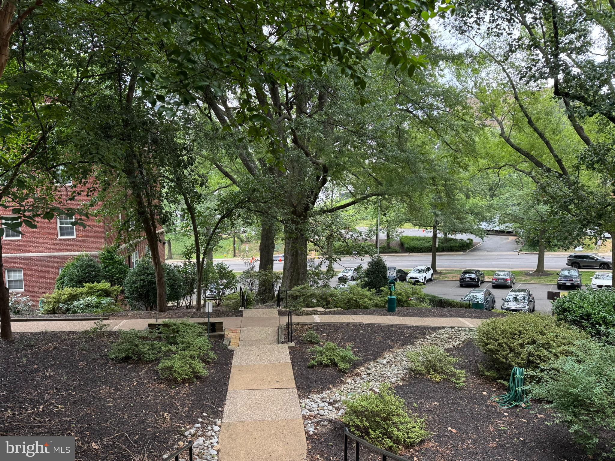 Experience refined living at Westmoreland Terrace in close-in Fort Myer Heights, Arlington. Located within walking distance of the Metro station, Whole Foods, Rosslyn, Courthouse, Clarendon, shops, restaurants, and nightlife. This spacious one-bedroom corner condo features herringbone hardwood floors, updated windows with blinds, an open living/dining area ideal for a reading nook or home office, and two bedroom closets. The galley kitchen and modern bath complete the unit. Laundry and storage are conveniently located in the adjacent building, and the HVAC was replaced in 2020, giving you 24/7 control over your heat and cooling. Move-in ready! This home is steps from Rosslyn and Courthouse Metro stations, Downtown DC, local markets, and trails. Includes two parking spaces and street parking. Don't miss this great opportunity. Laundry Room and Secure Storage space adjacent to building.
Prospective tenants should have a Credit Score of 700+, monthly income of at least 3 times the Rent, plus good previous landlord references. All prospects must apply through Property Manager's rental application. $55 per adult.
No more than two adults will be considered. Small pets will be considered on a case-by-case basis.