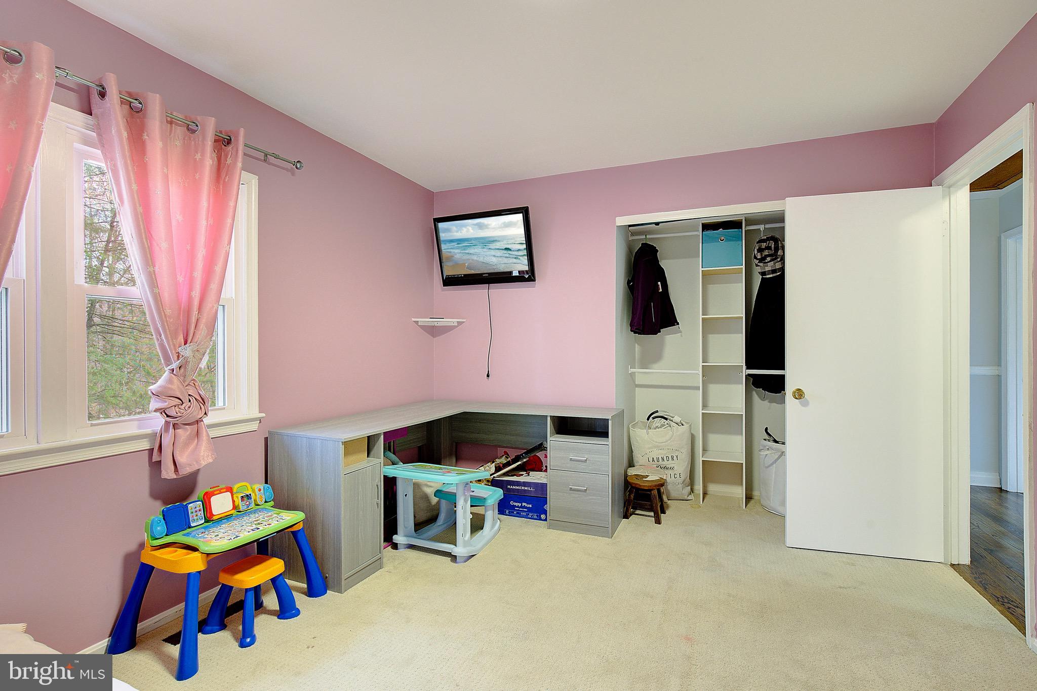 DUNKIRK WOODS - Residential