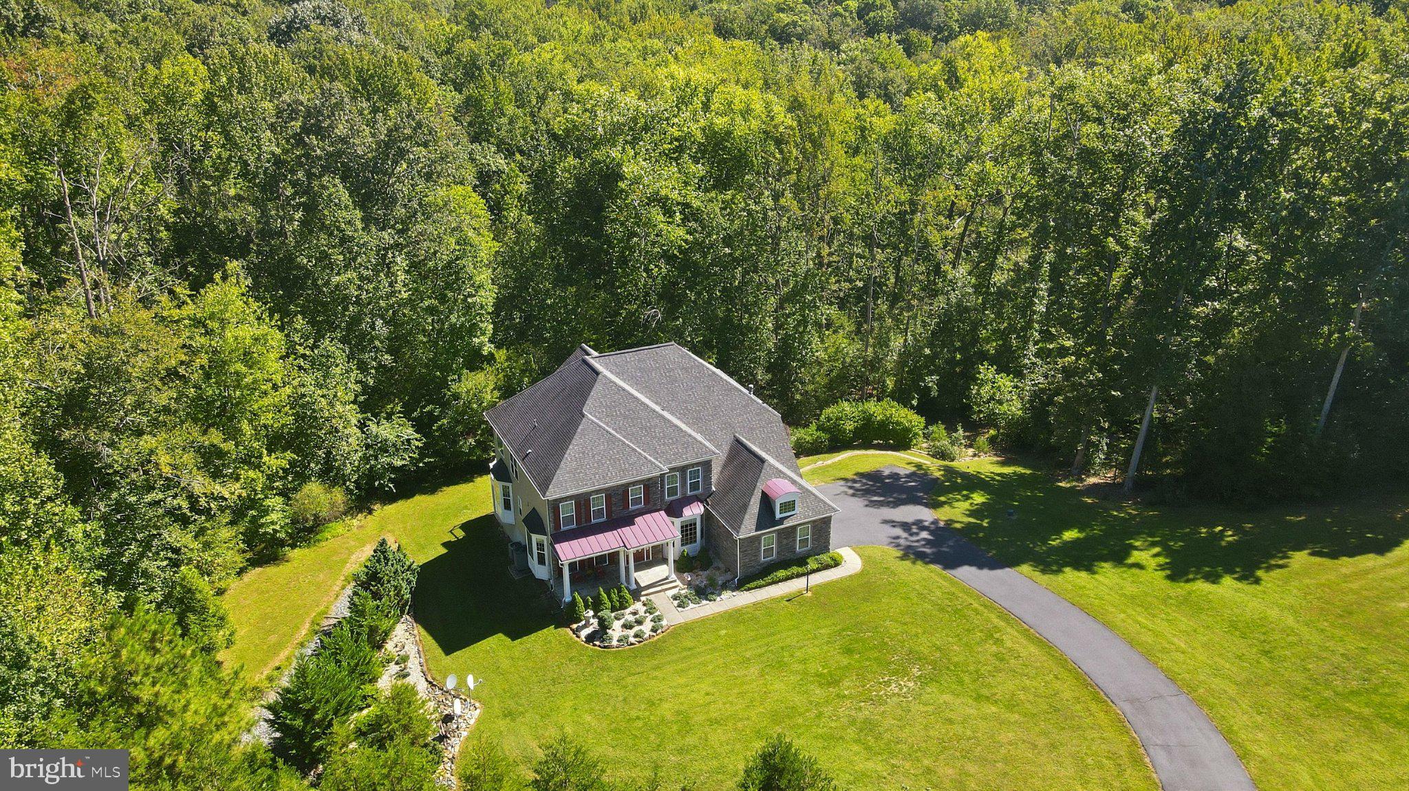 18 MAIDENHAIR WAY