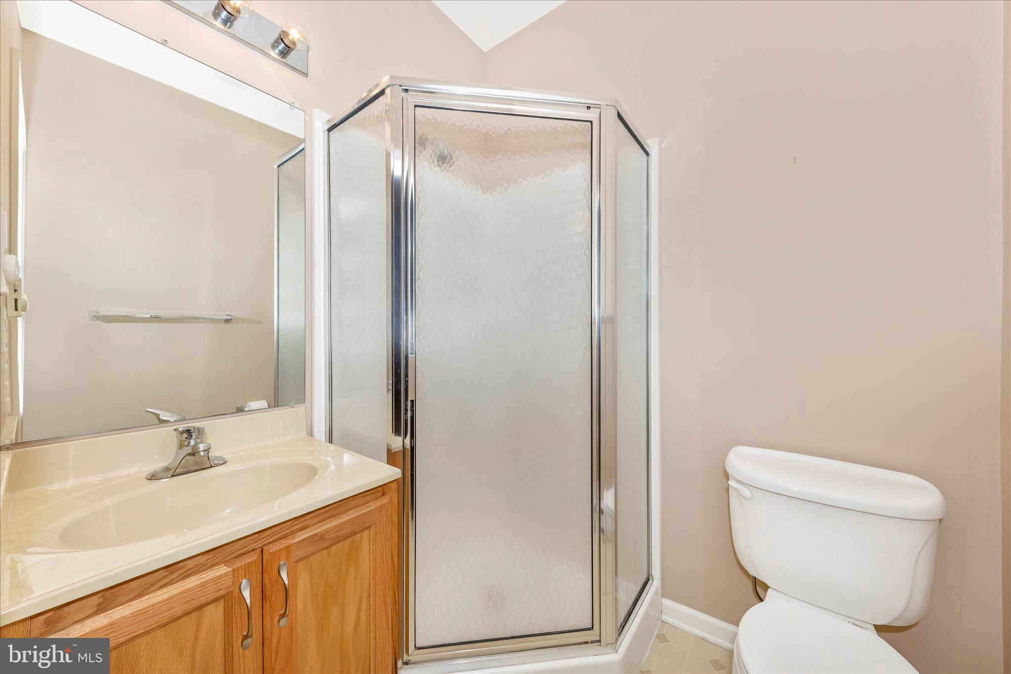 SUMMERLAND MANOR - Residential