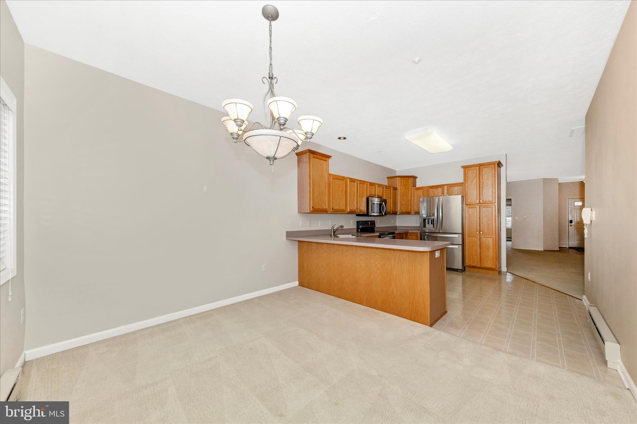 SUMMERLAND MANOR - Residential