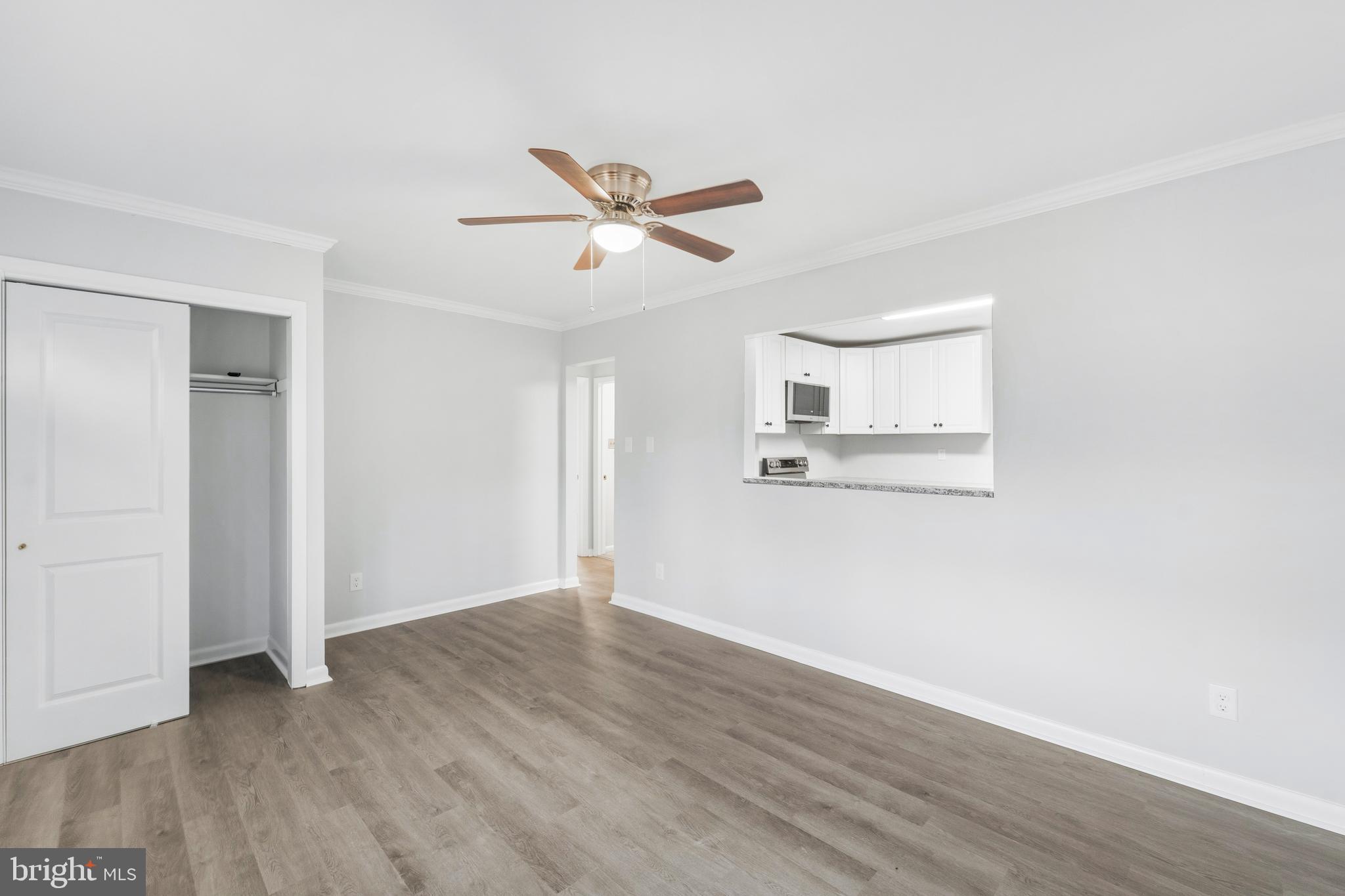 GOLDEN BEACH - Residential