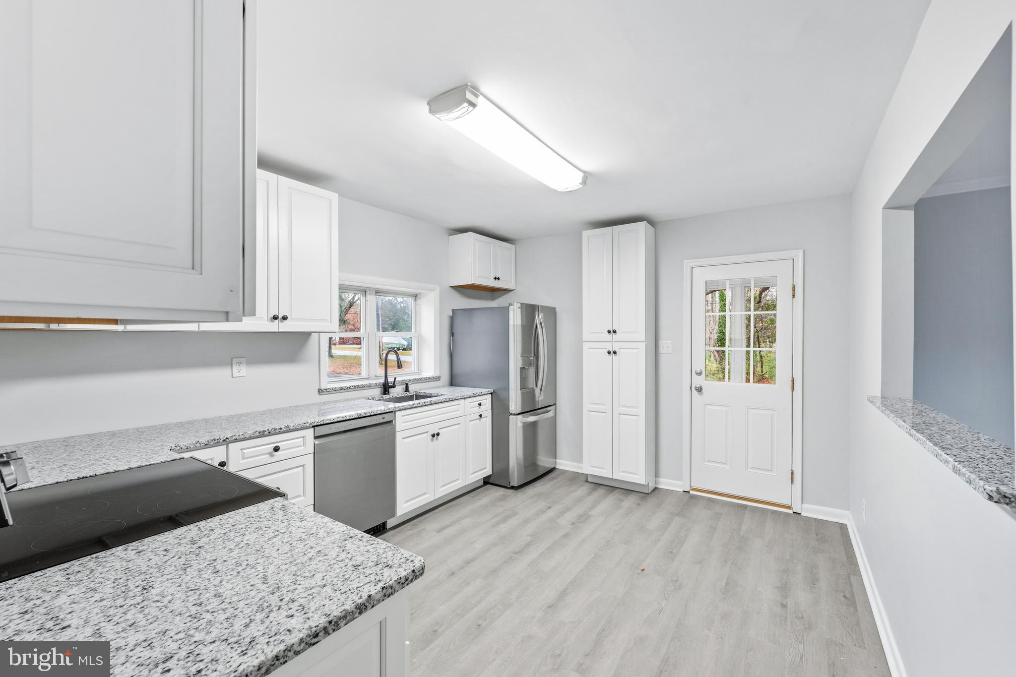 GOLDEN BEACH - Residential