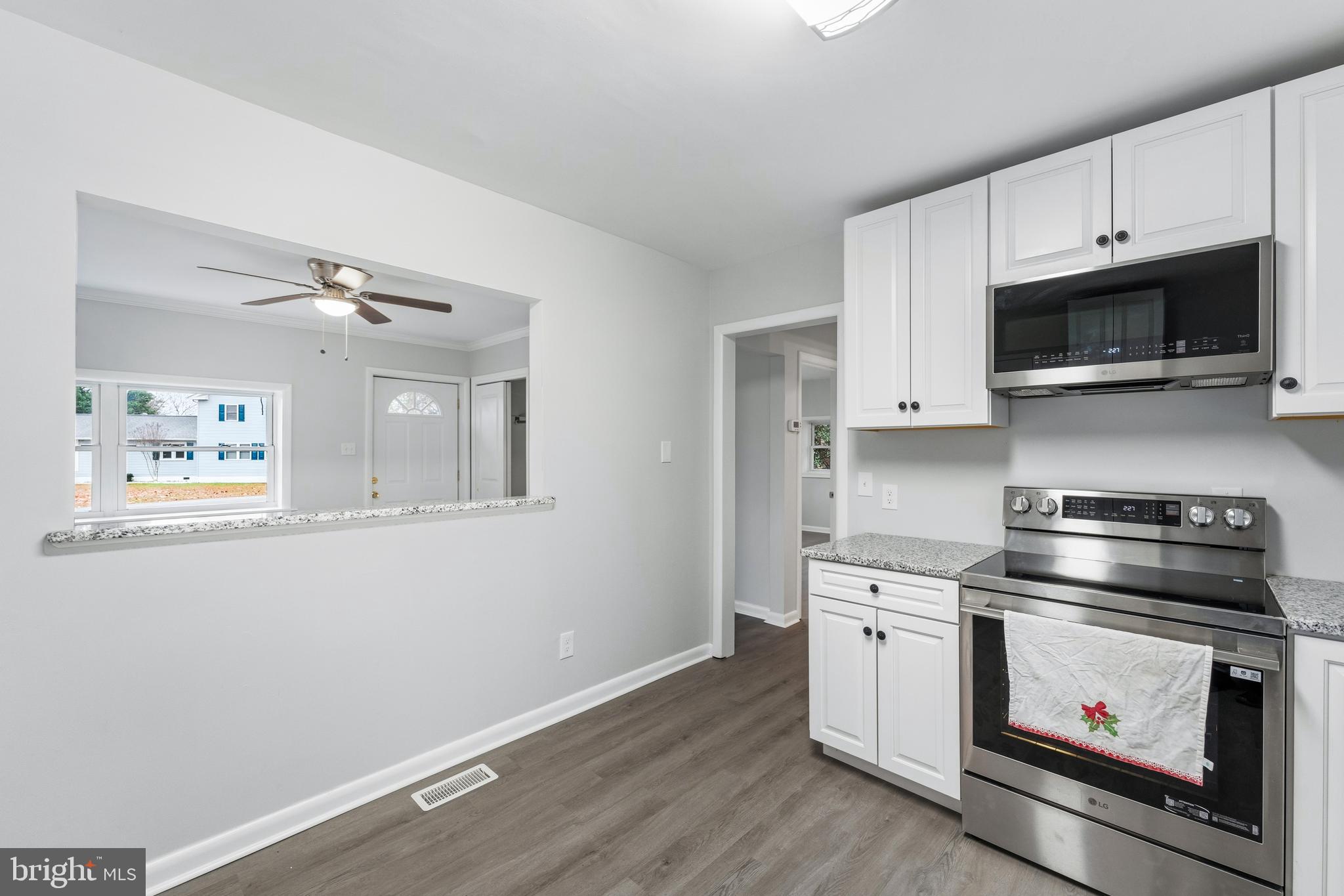 GOLDEN BEACH - Residential