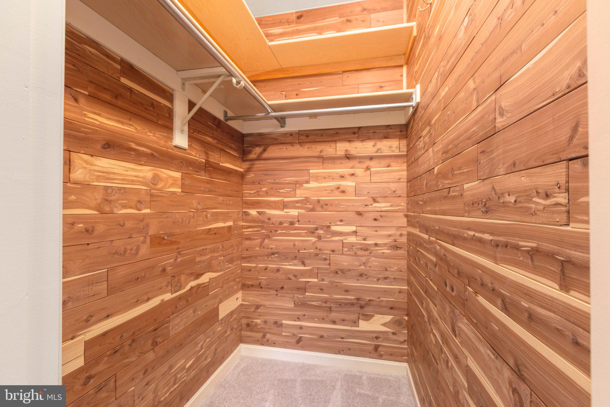 SUNNINGDALE MEADOWS - Residential