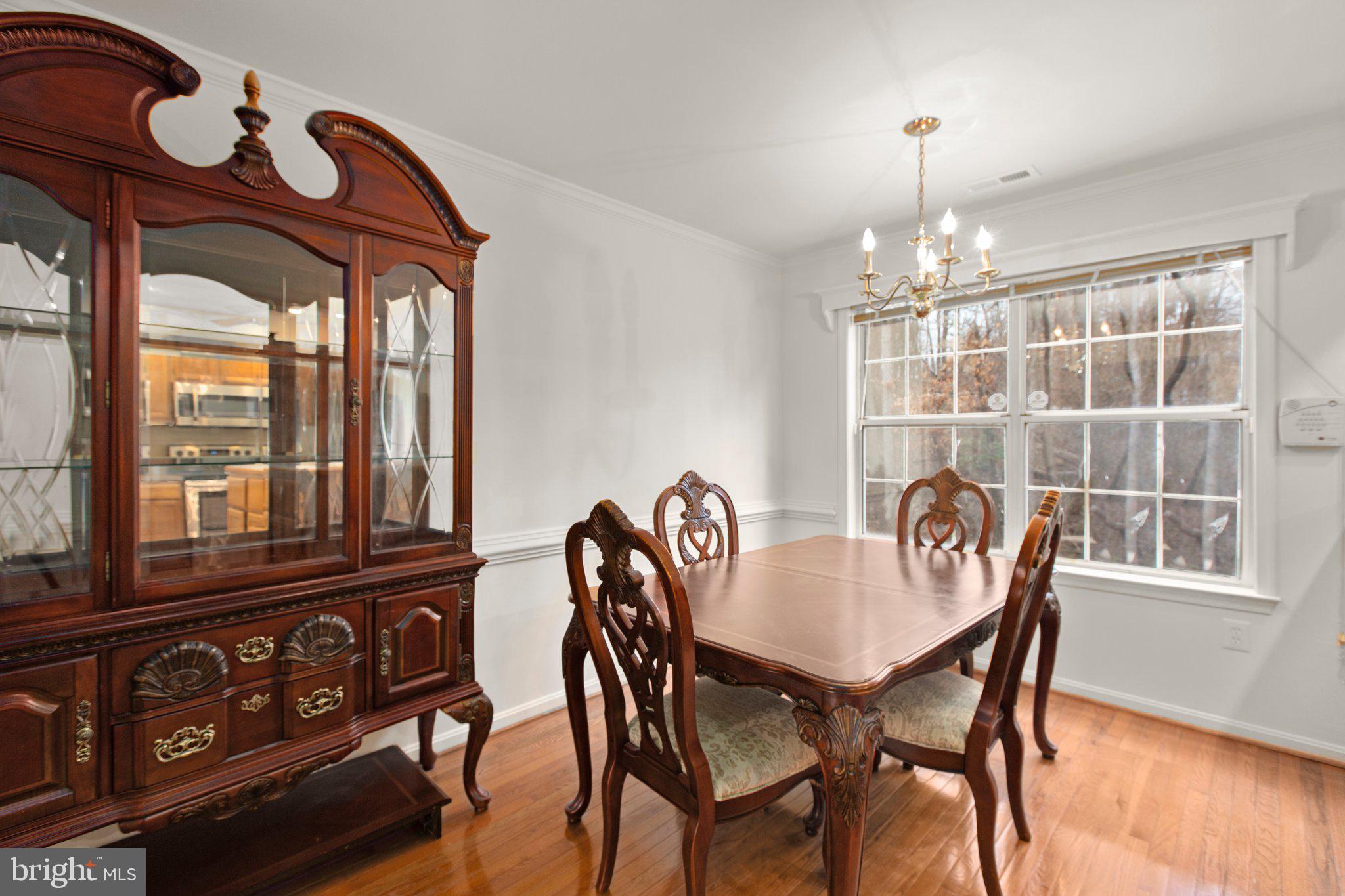 SUNNINGDALE MEADOWS - Residential