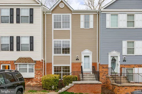 505 Westminster Lane Unit 154, Stafford, VA MLS: VAST2036016