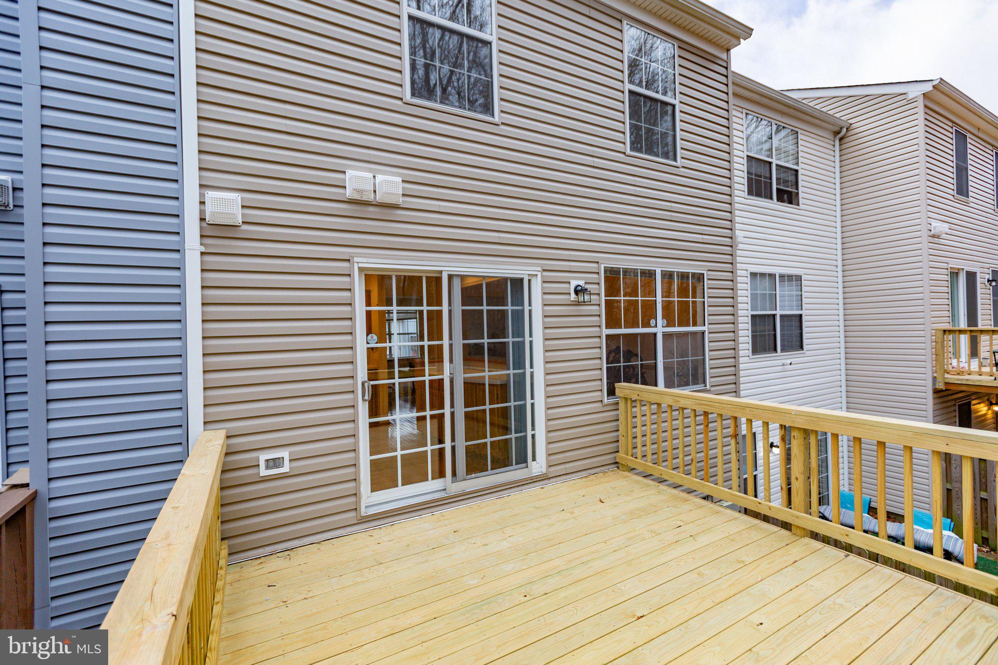 SUNNINGDALE MEADOWS - Residential