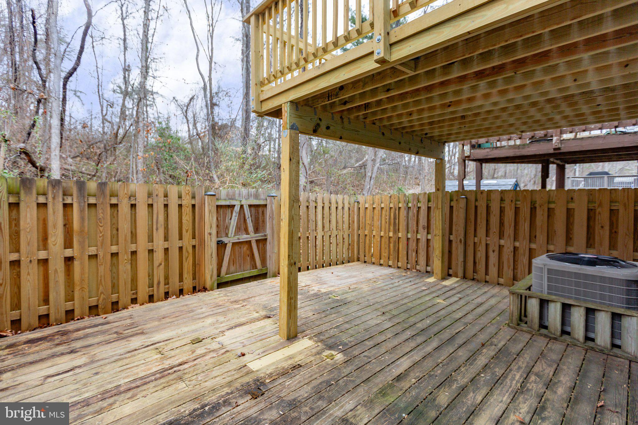 SUNNINGDALE MEADOWS - Residential