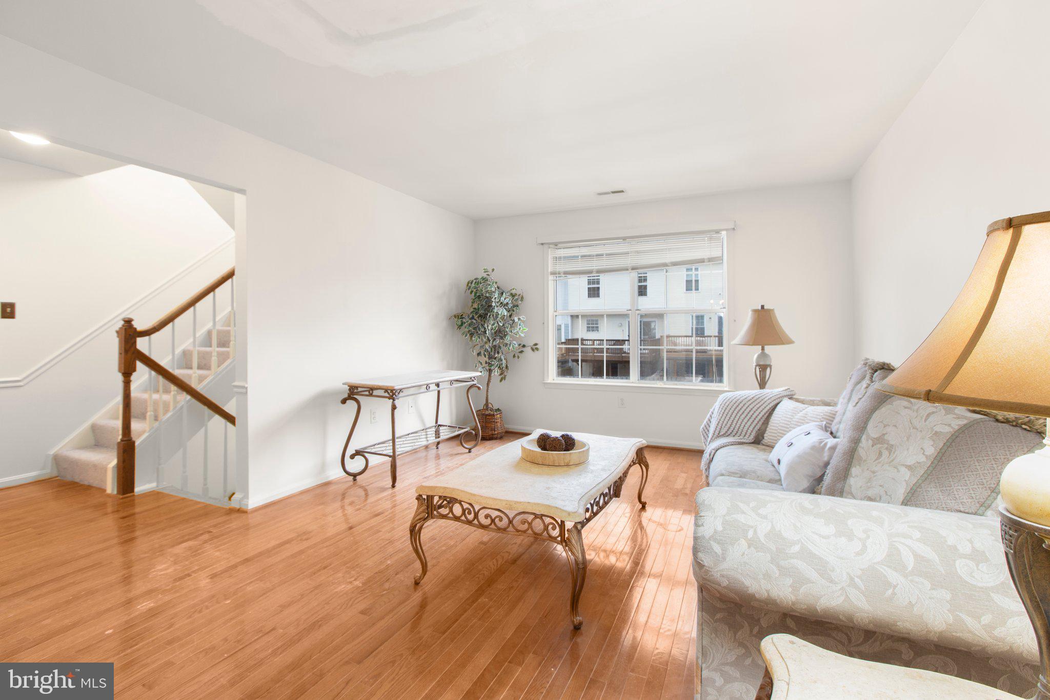 SUNNINGDALE MEADOWS - Residential