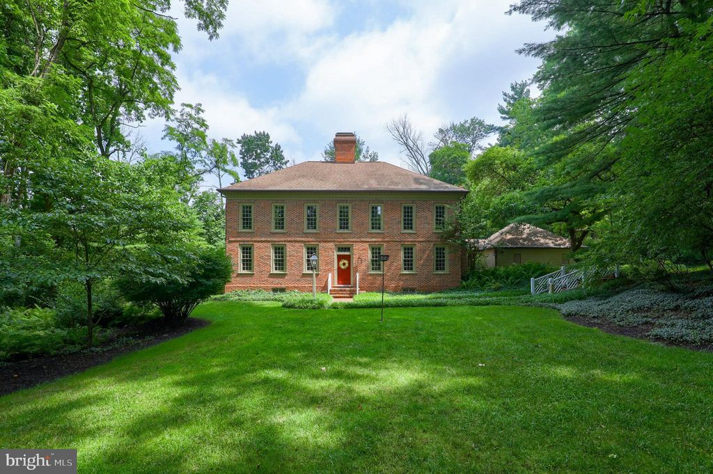 Photo of 159 Winding Way, Lancaster, PA 17602 (MLS # PALA2041574)