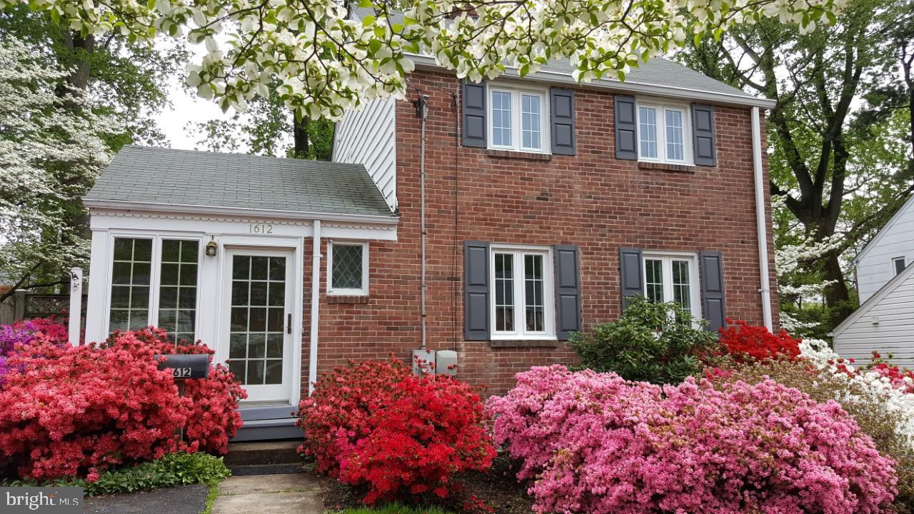 WOODSIDE - Residential Lease