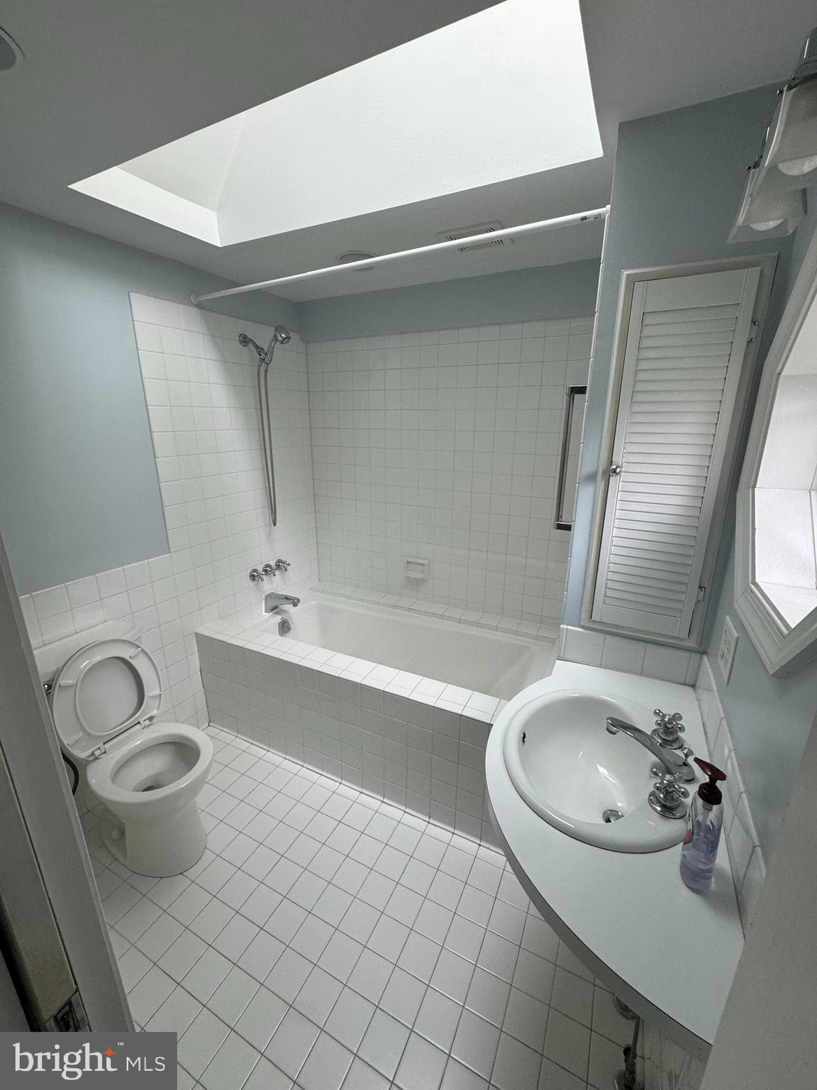 WOODSIDE - Residential Lease