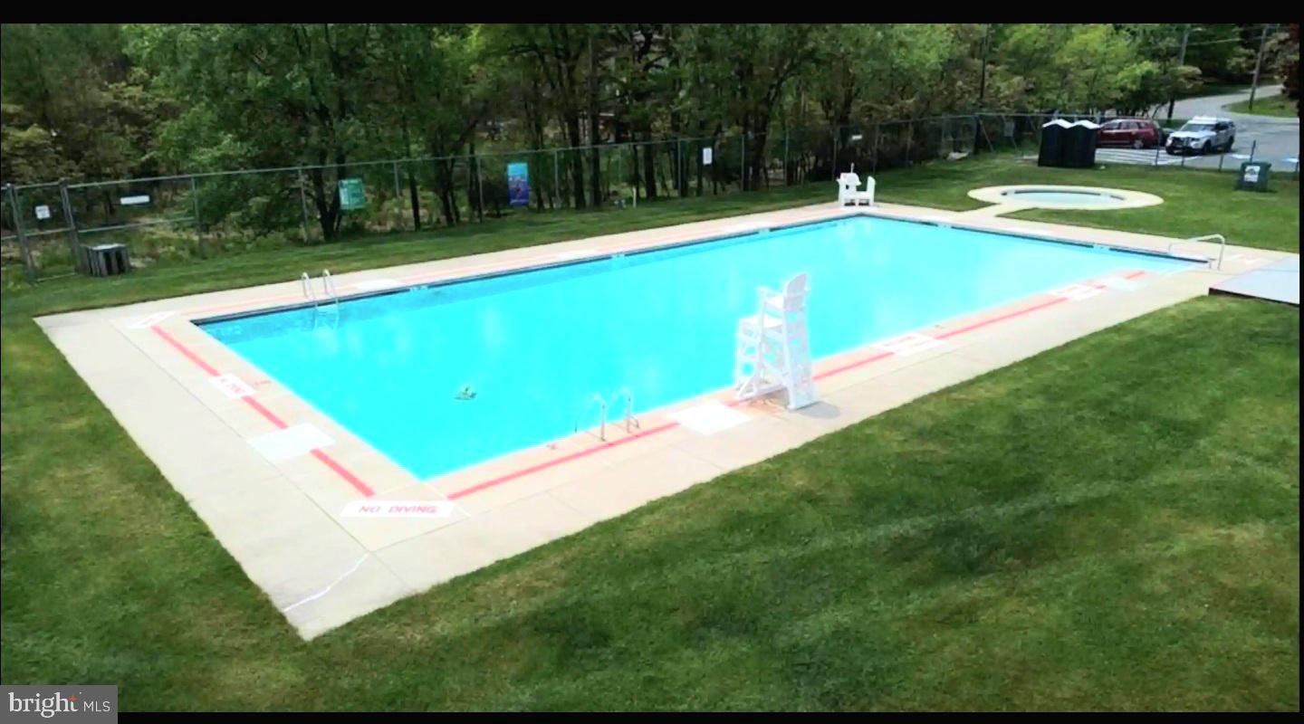 TOWAMENSING TRAILS - Residential