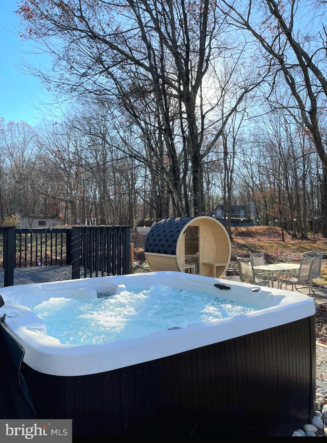 TOWAMENSING TRAILS - Residential