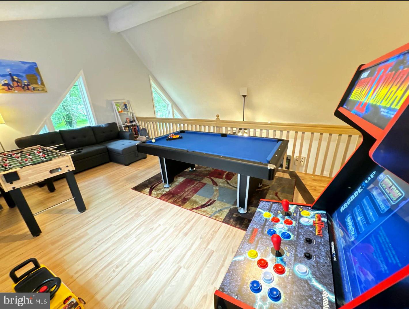 TOWAMENSING TRAILS - Residential