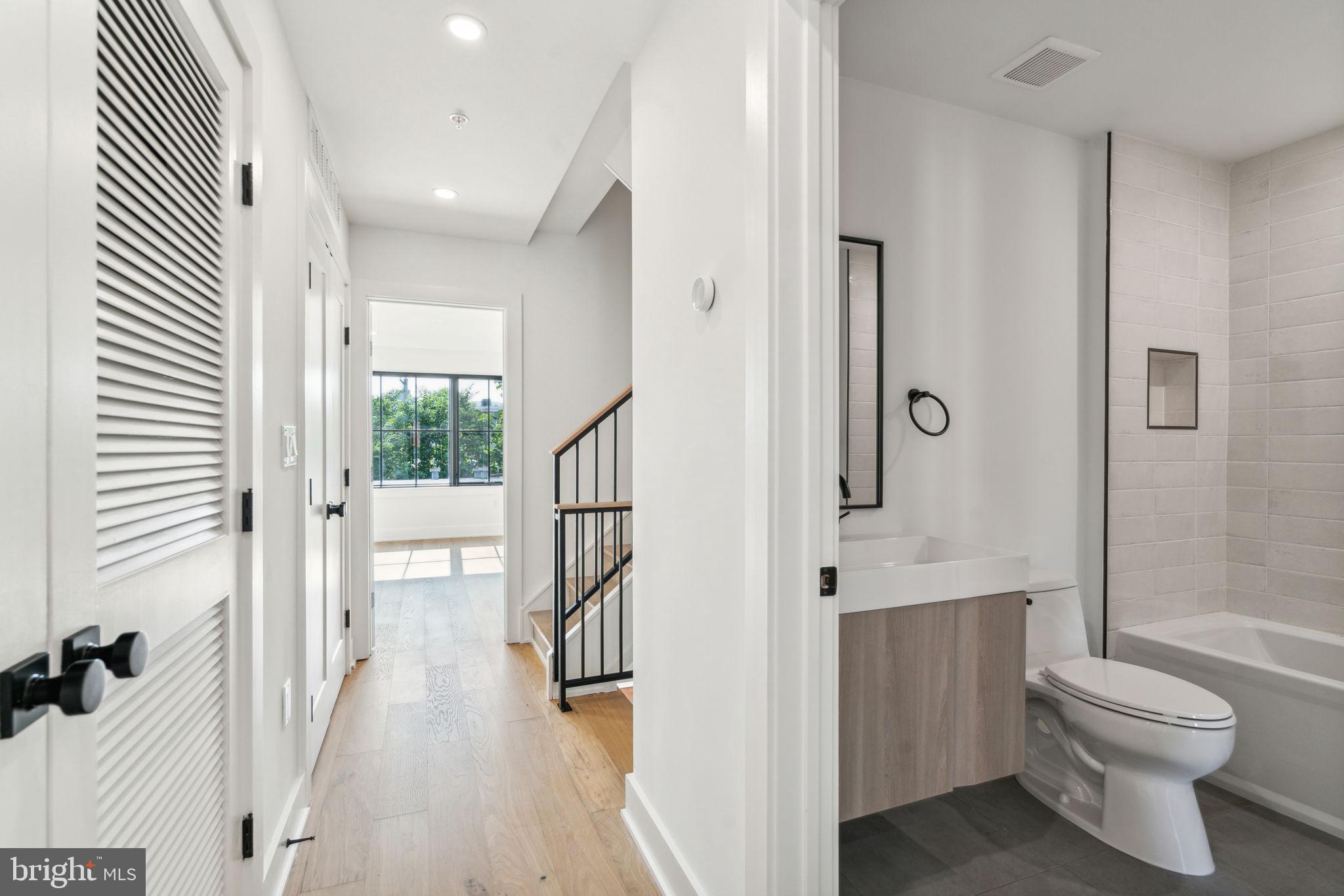 GRADUATE HOSPITAL - Residential