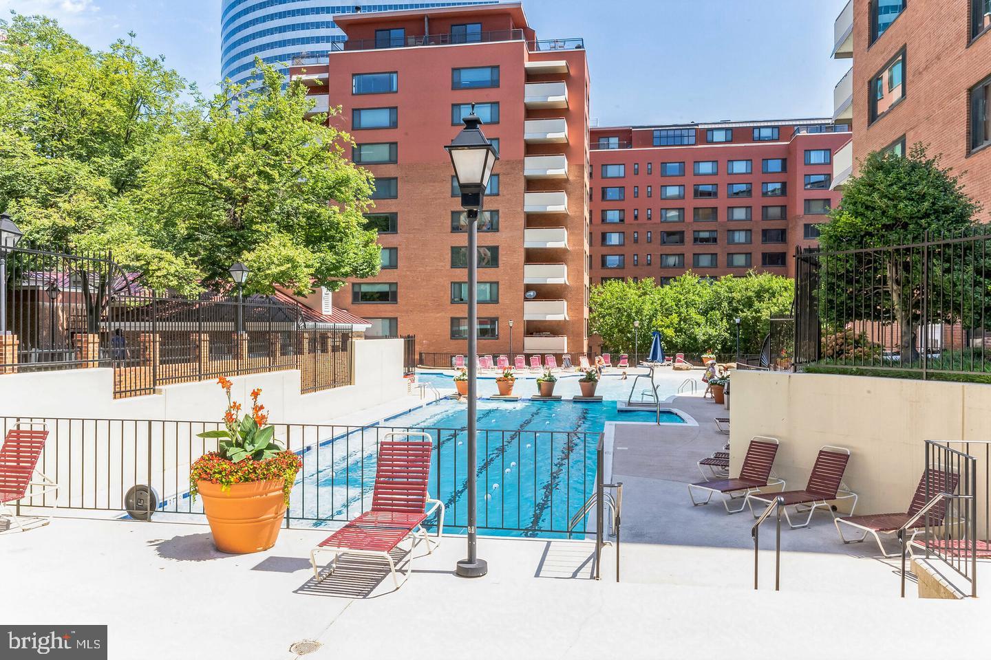 1011 ARLINGTON BOULEVARD