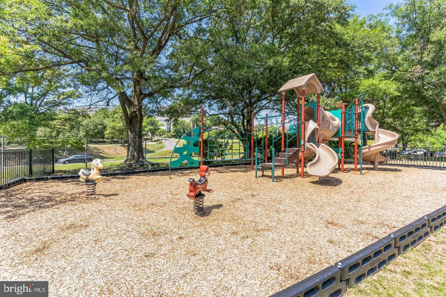 1011 ARLINGTON BOULEVARD