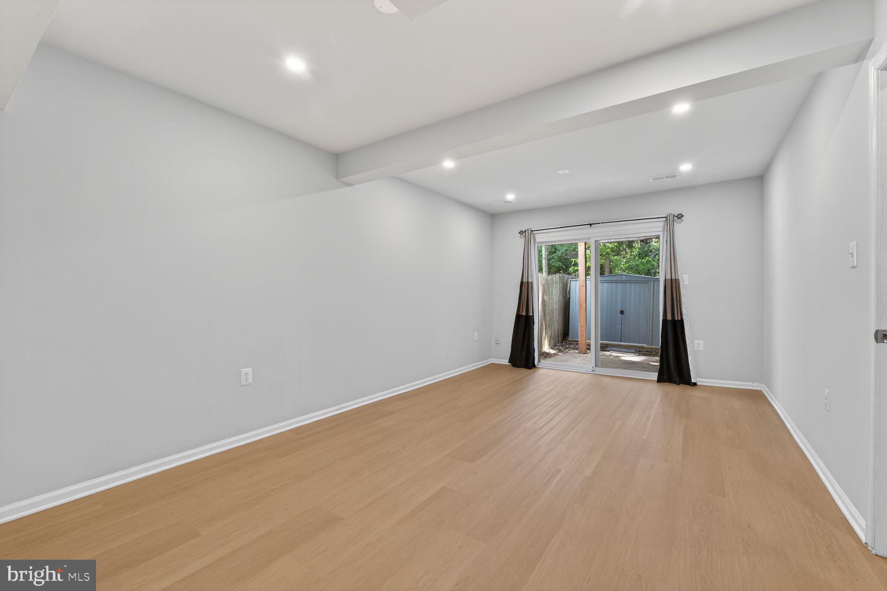 BURKE CENTRE CONSERVANCY - Residential