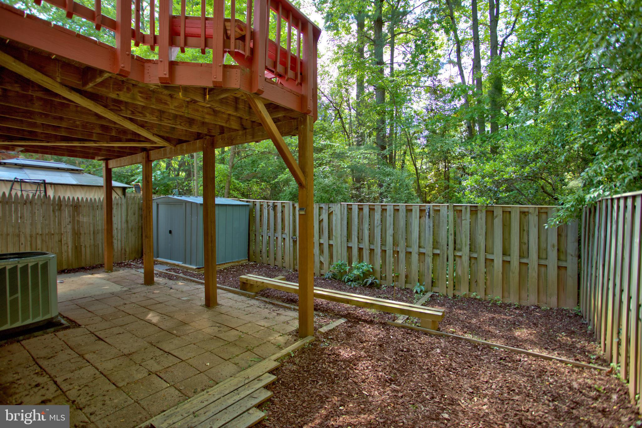 10041 CHESTNUT WOOD LANE