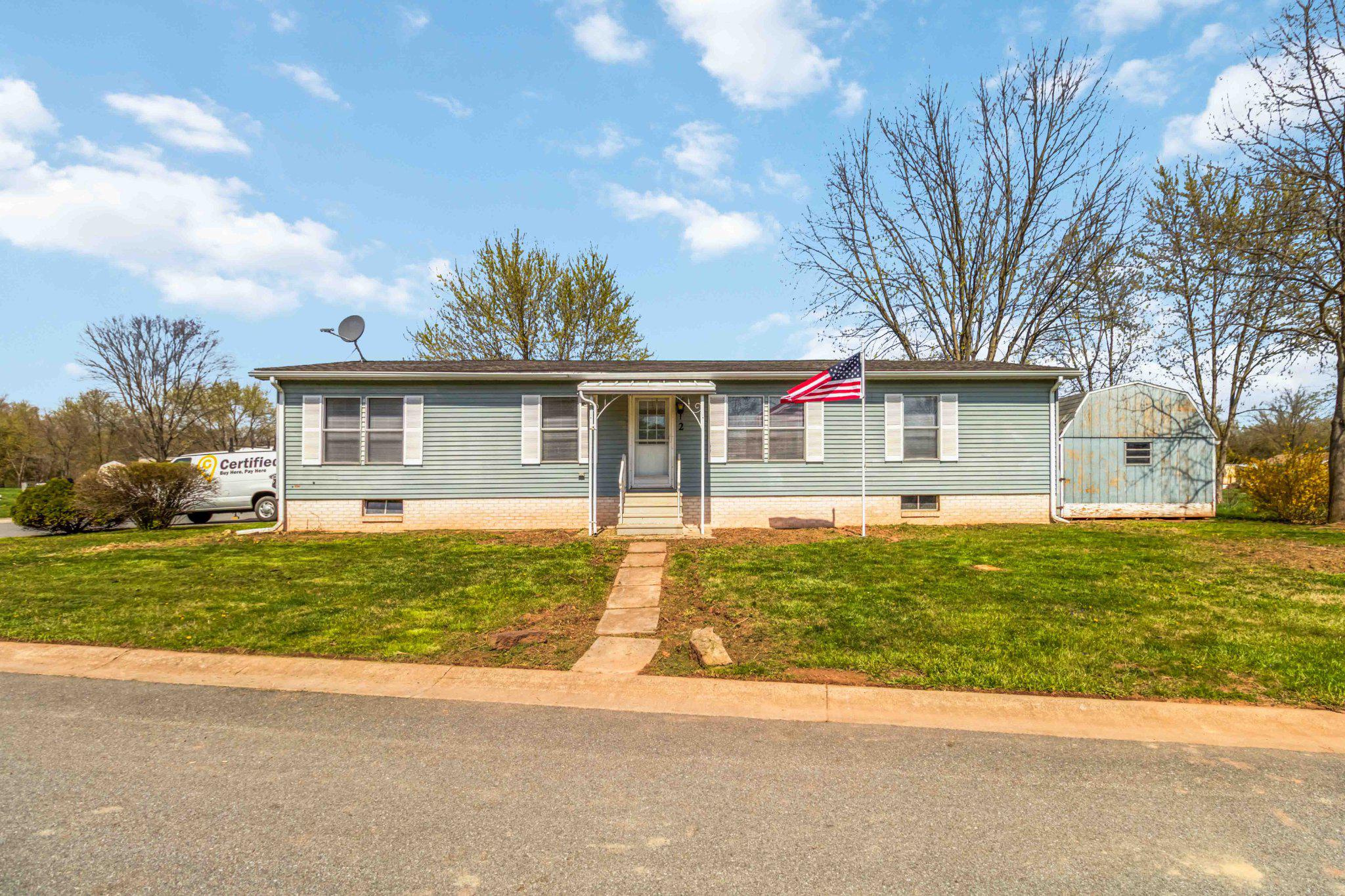 PINE MANOR MHP - Residential