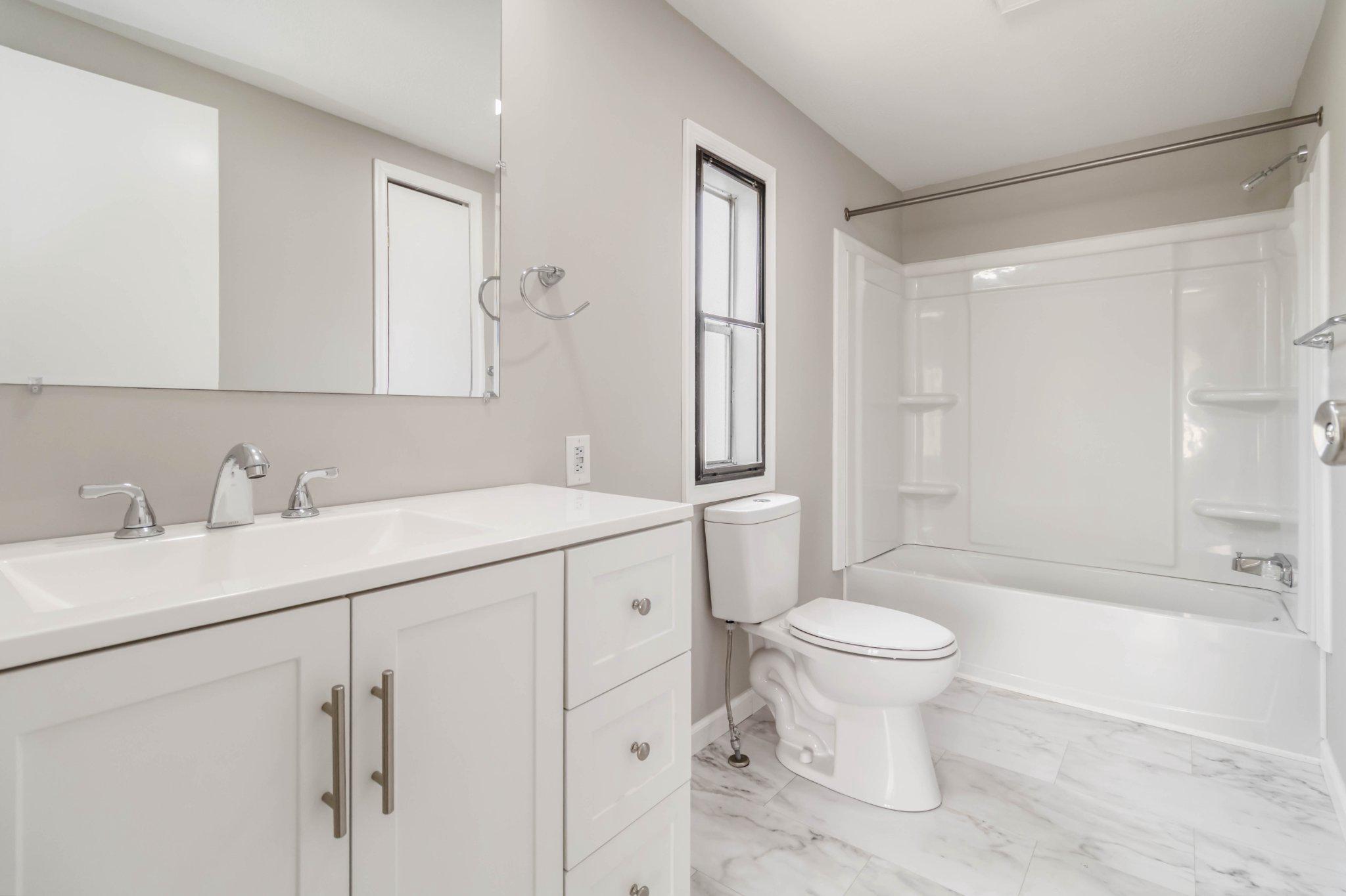 PINE MANOR MHP - Residential