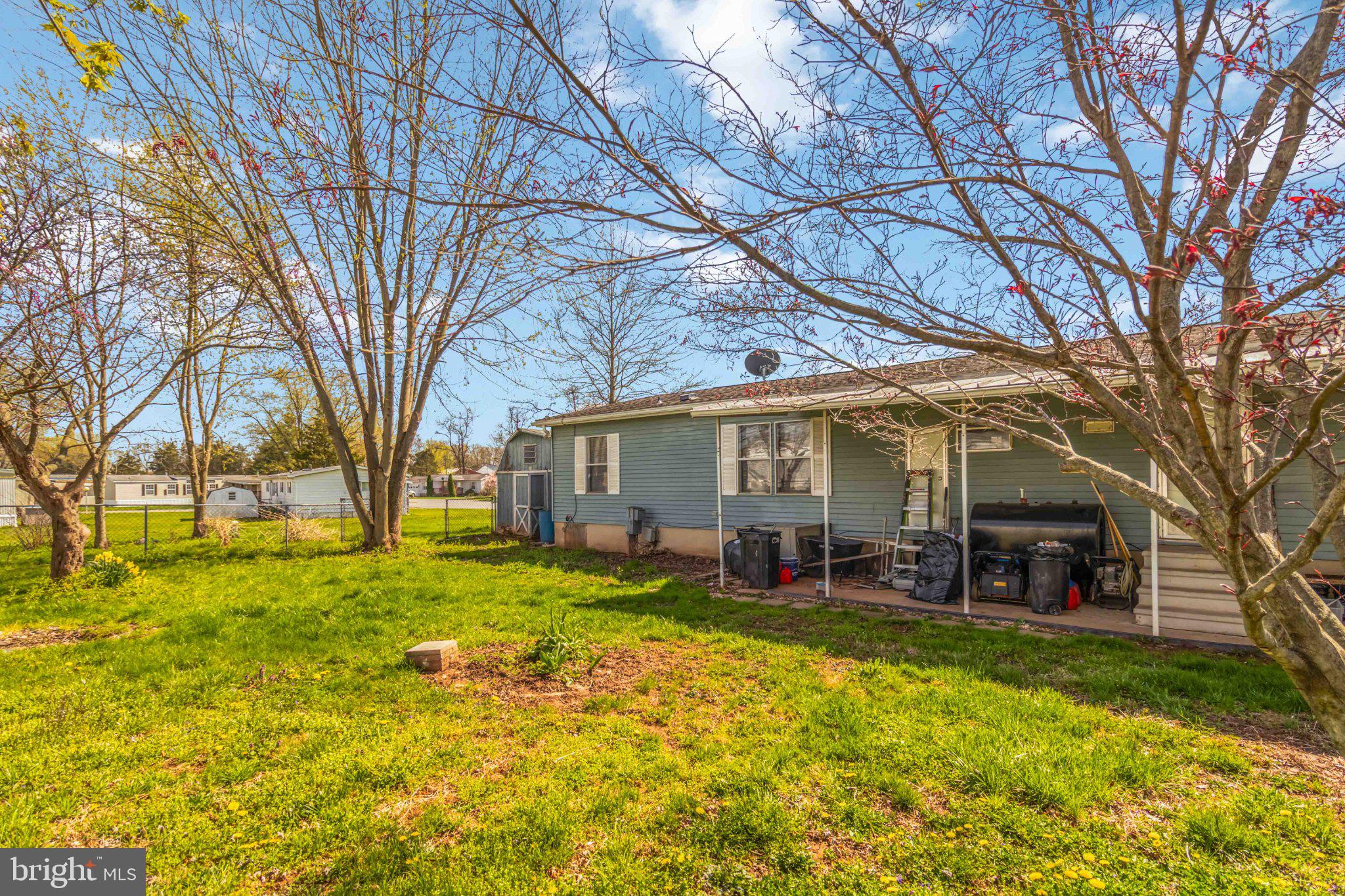 PINE MANOR MHP - Residential