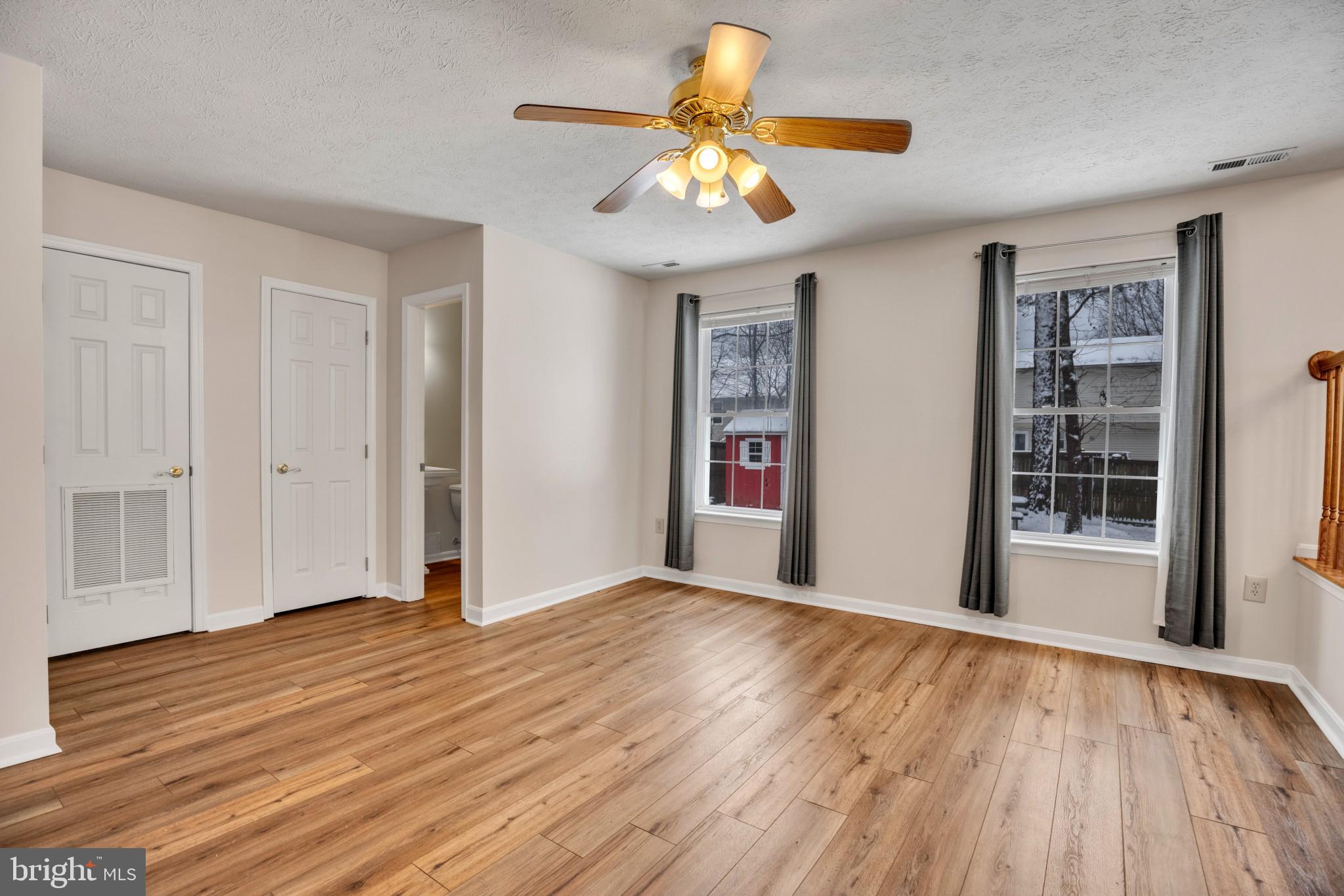 HICKORY HILLS NORTH - Residential