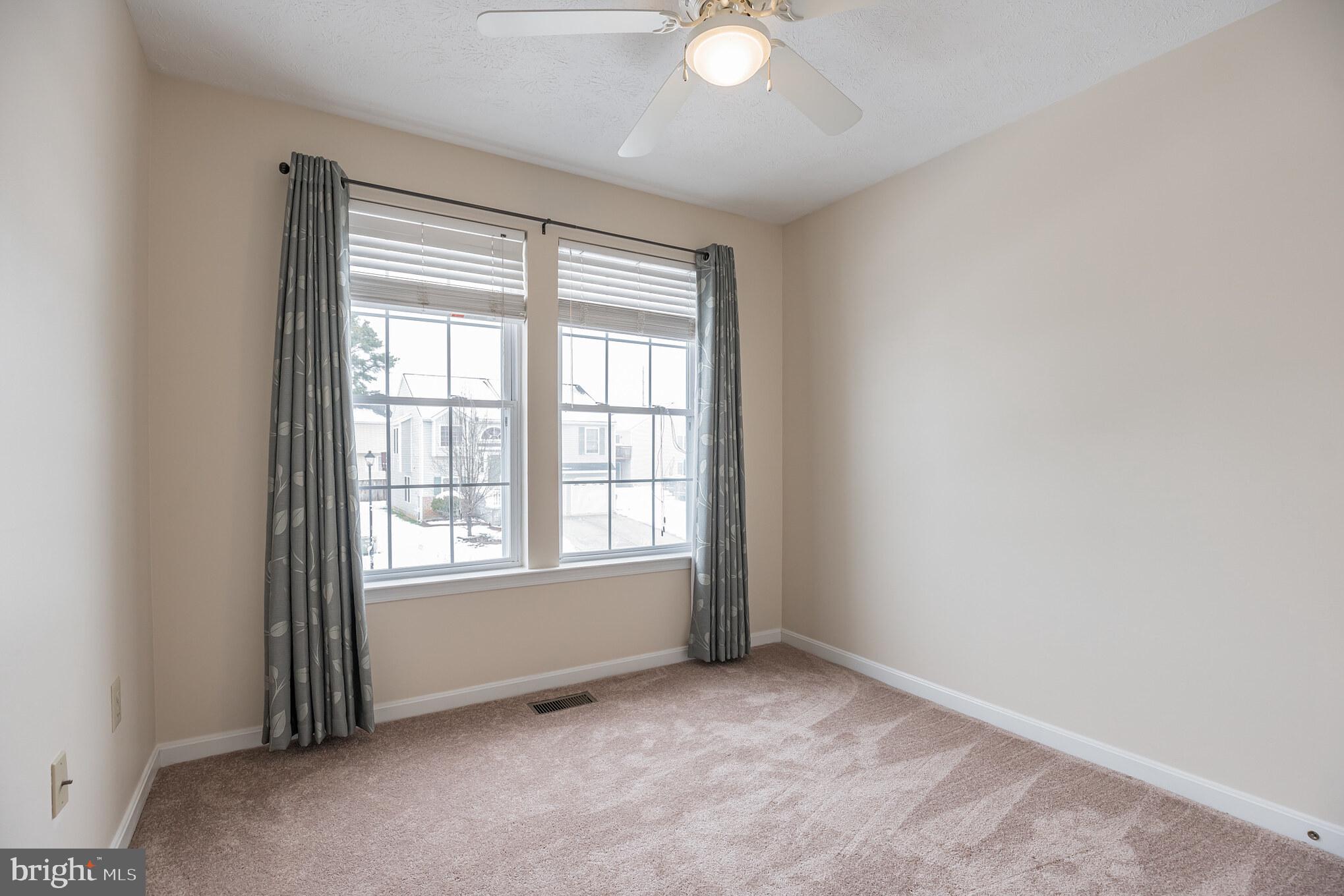 HICKORY HILLS NORTH - Residential