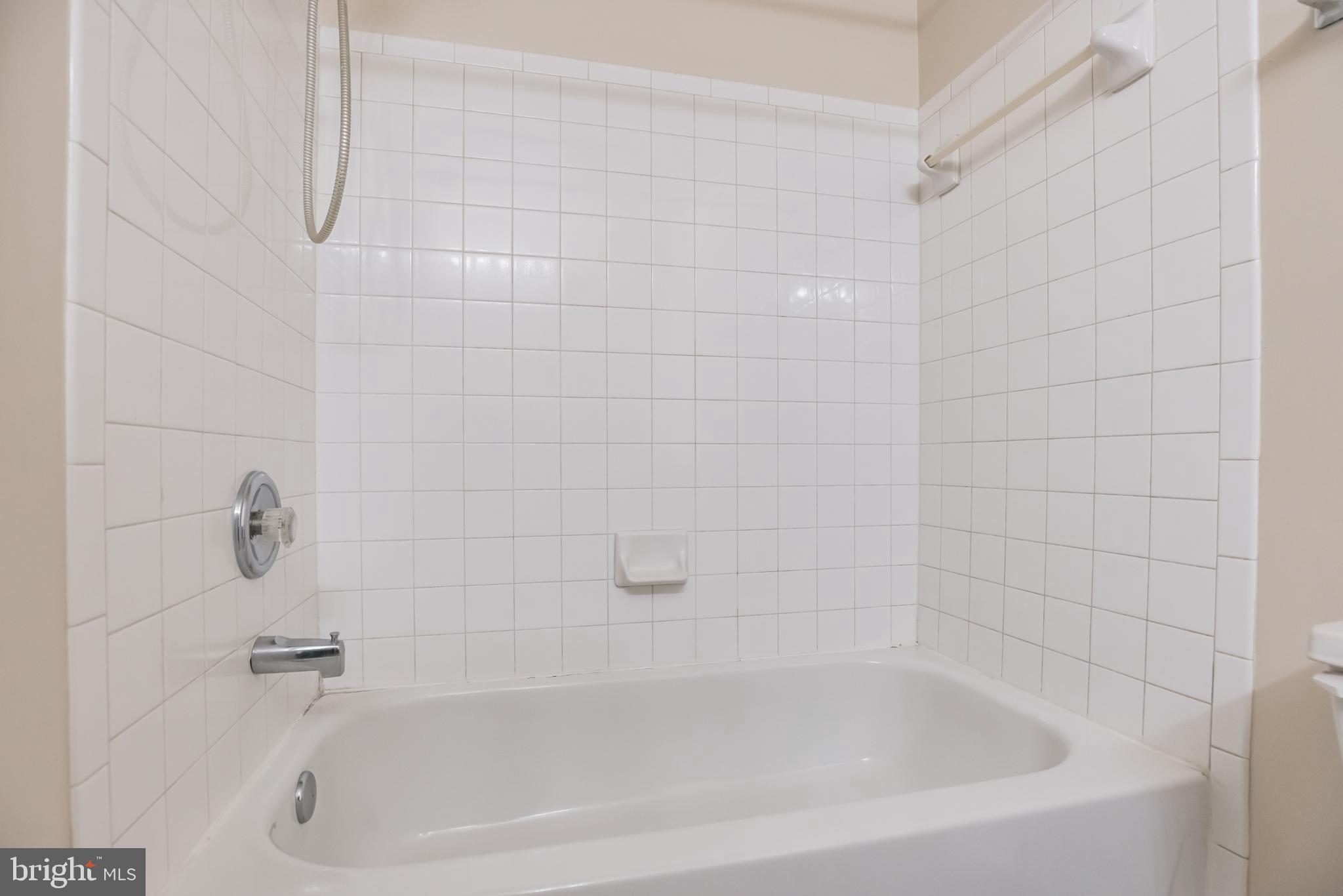 HICKORY HILLS NORTH - Residential