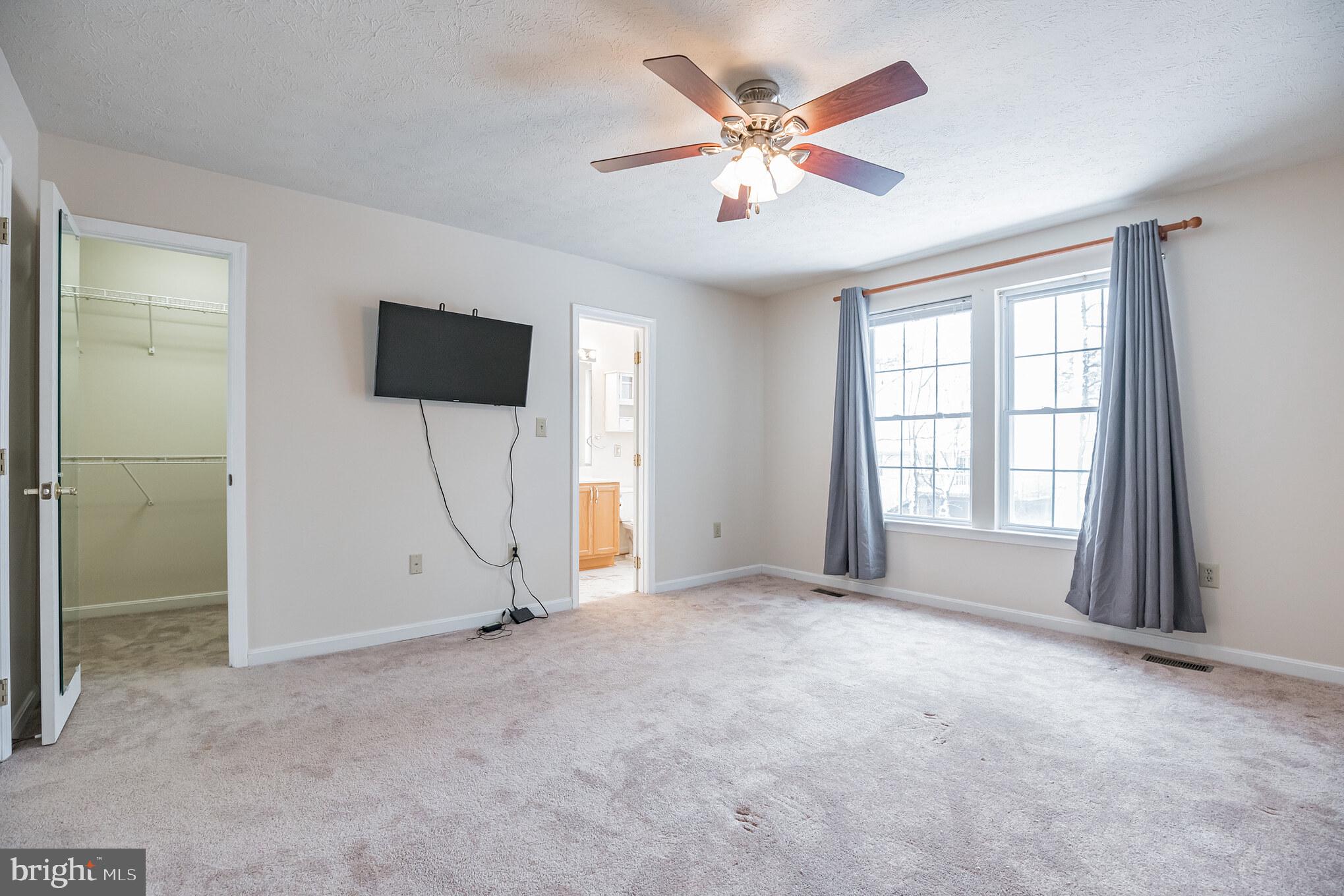 HICKORY HILLS NORTH - Residential