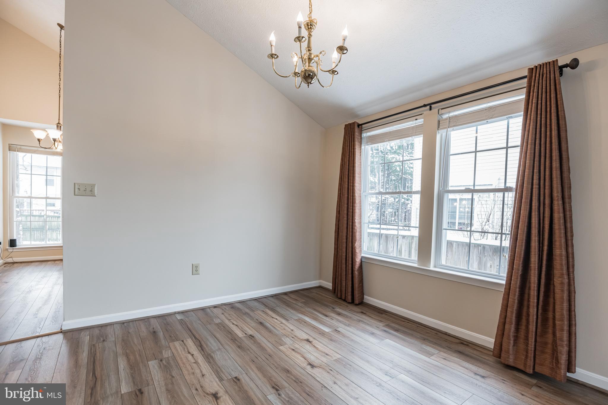 HICKORY HILLS NORTH - Residential