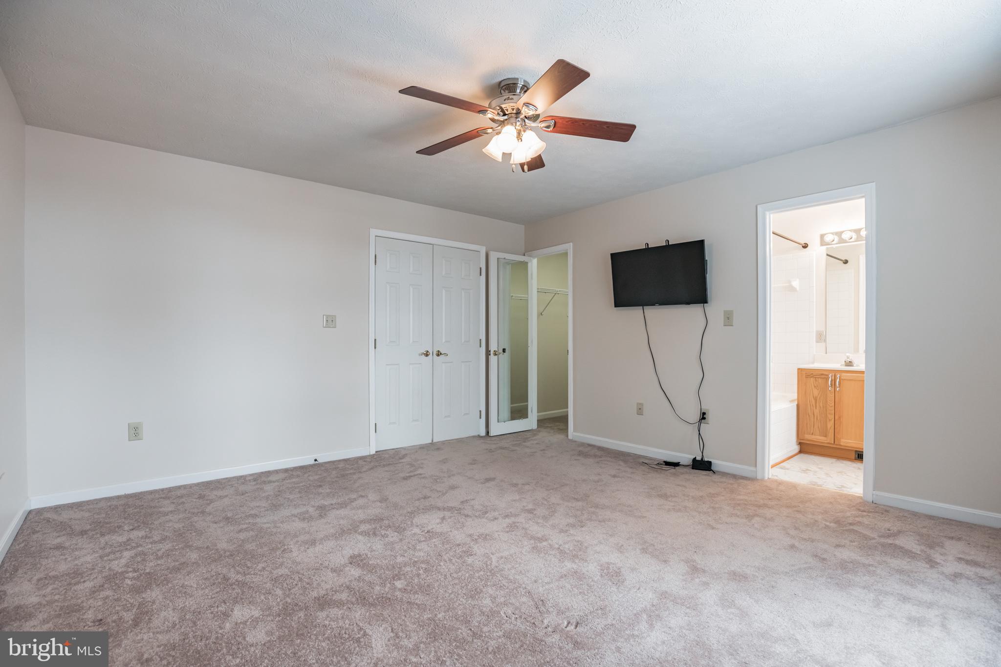 HICKORY HILLS NORTH - Residential