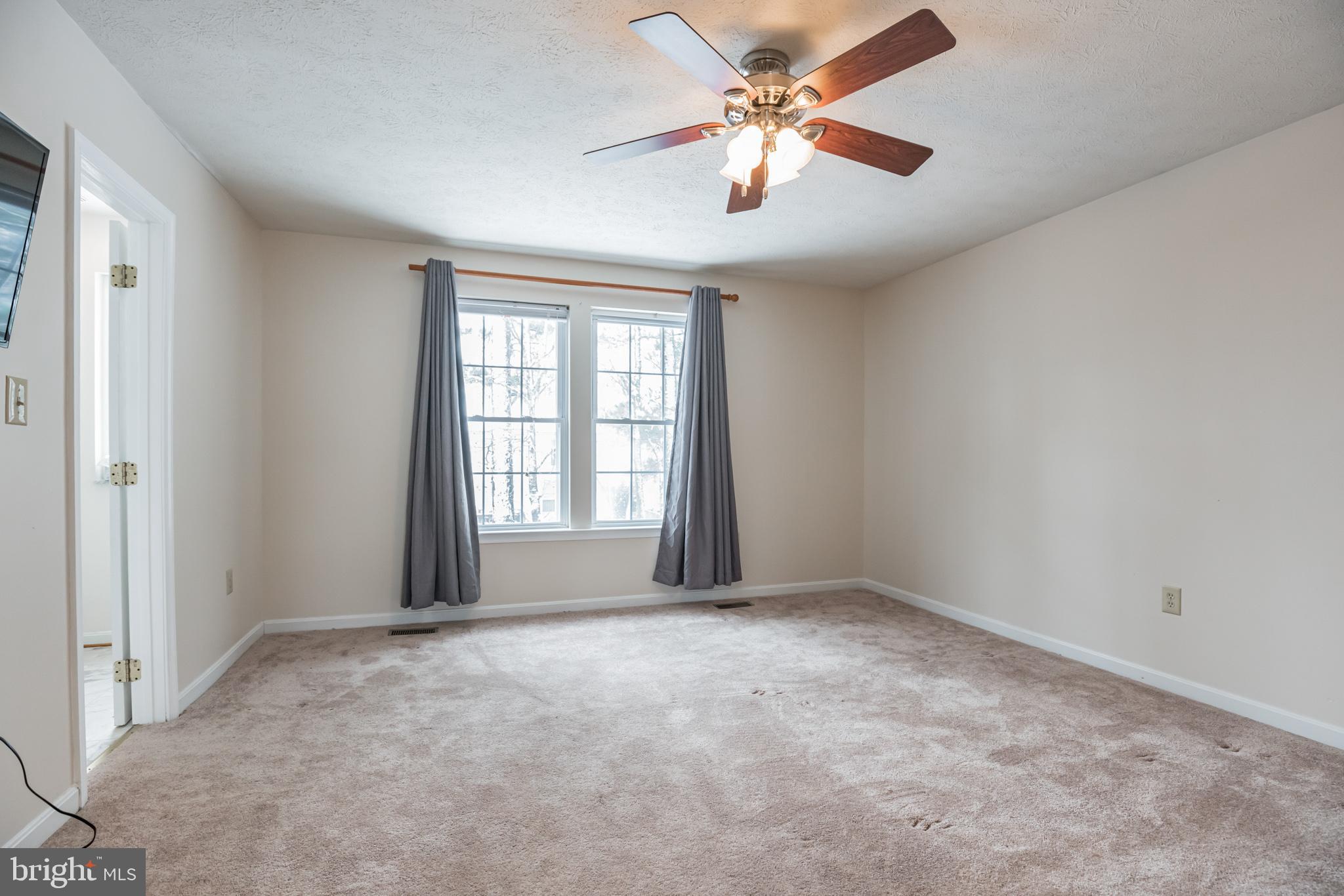 HICKORY HILLS NORTH - Residential