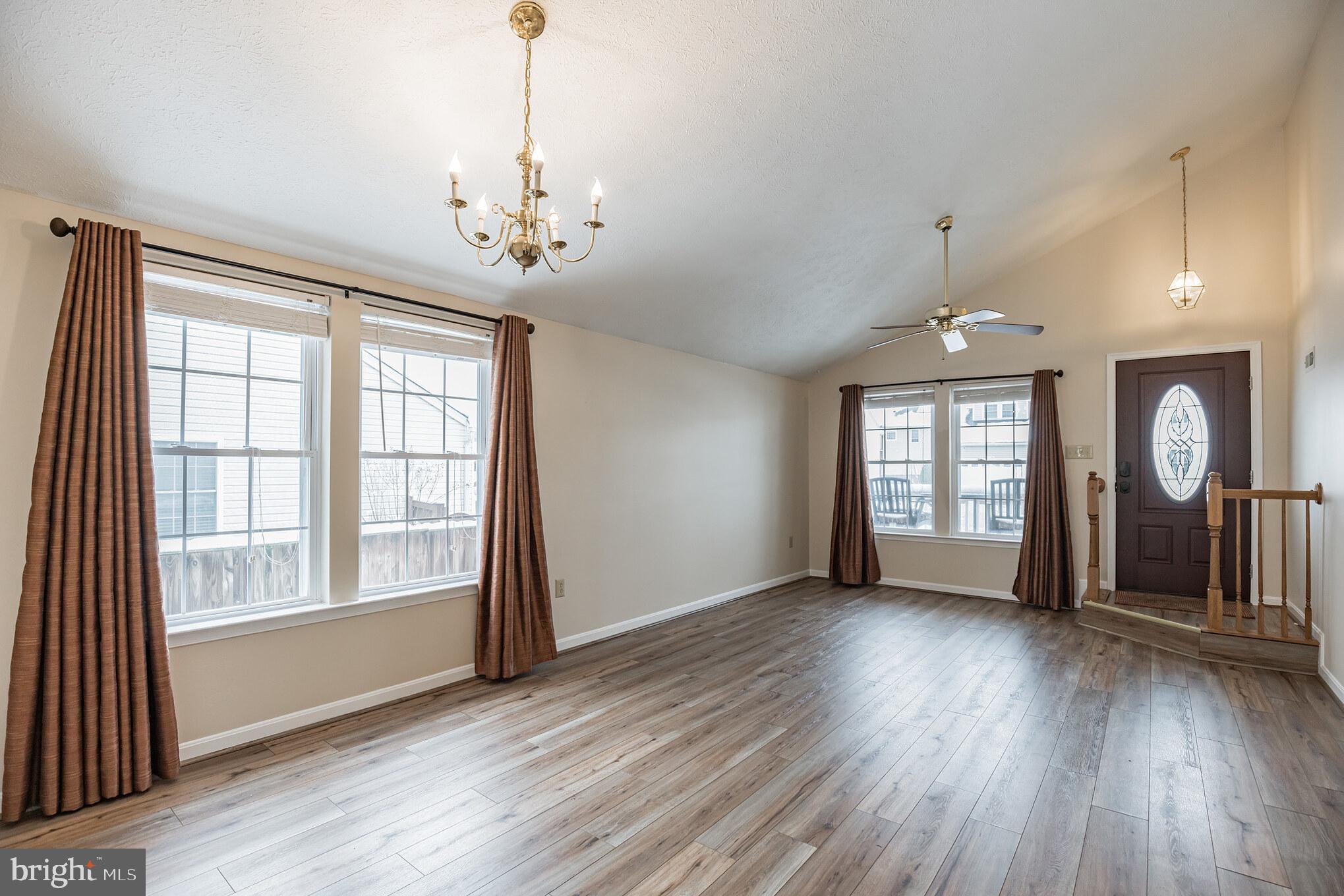 HICKORY HILLS NORTH - Residential