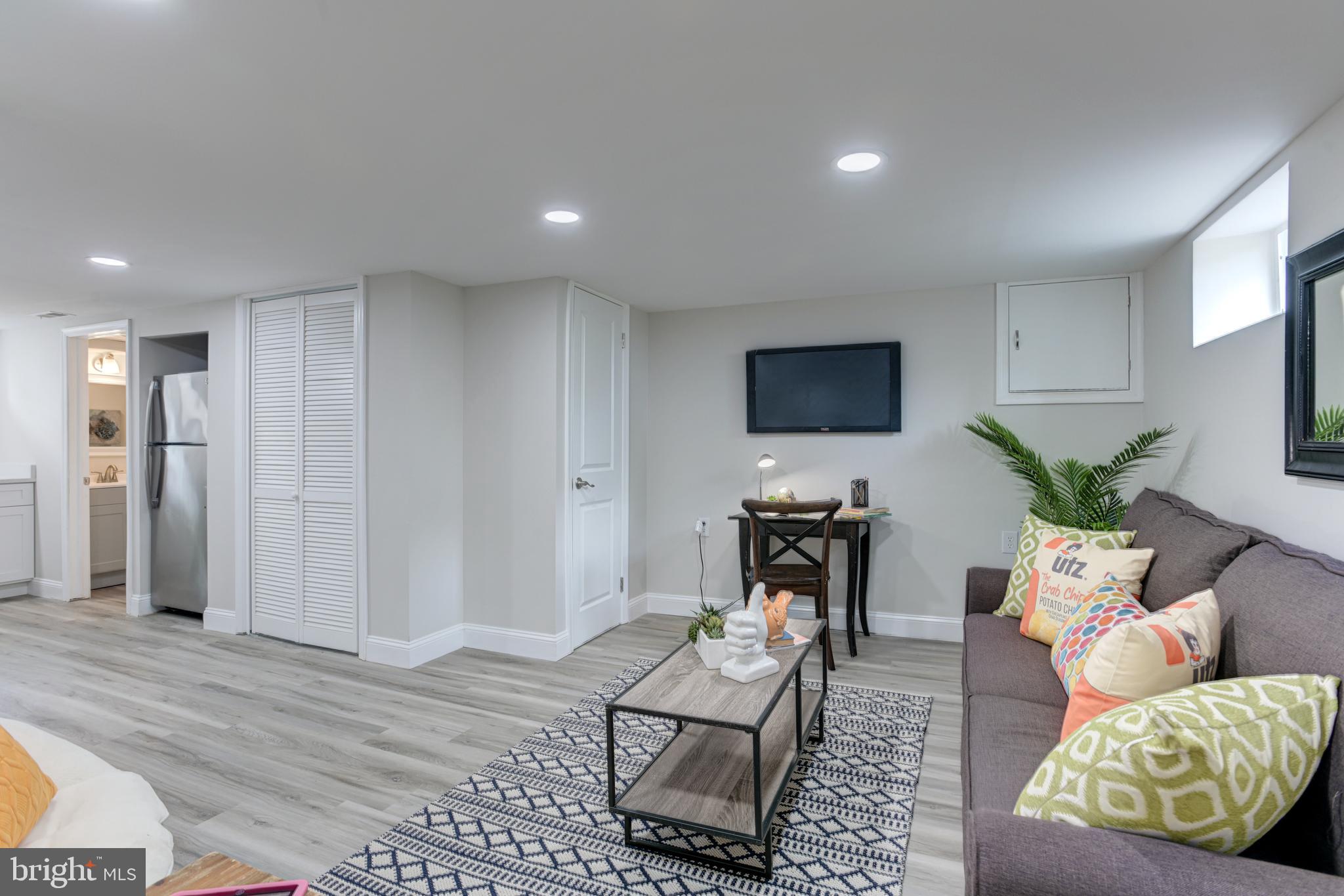 STONELEIGH - Residential Lease