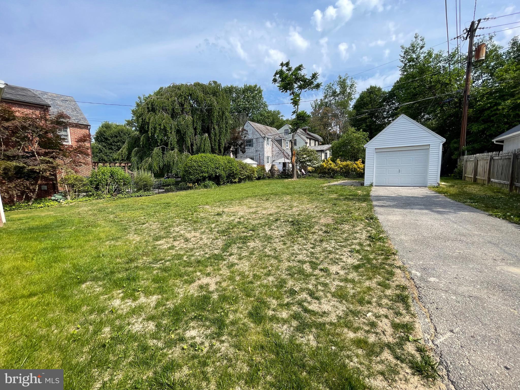 STONELEIGH - Residential Lease