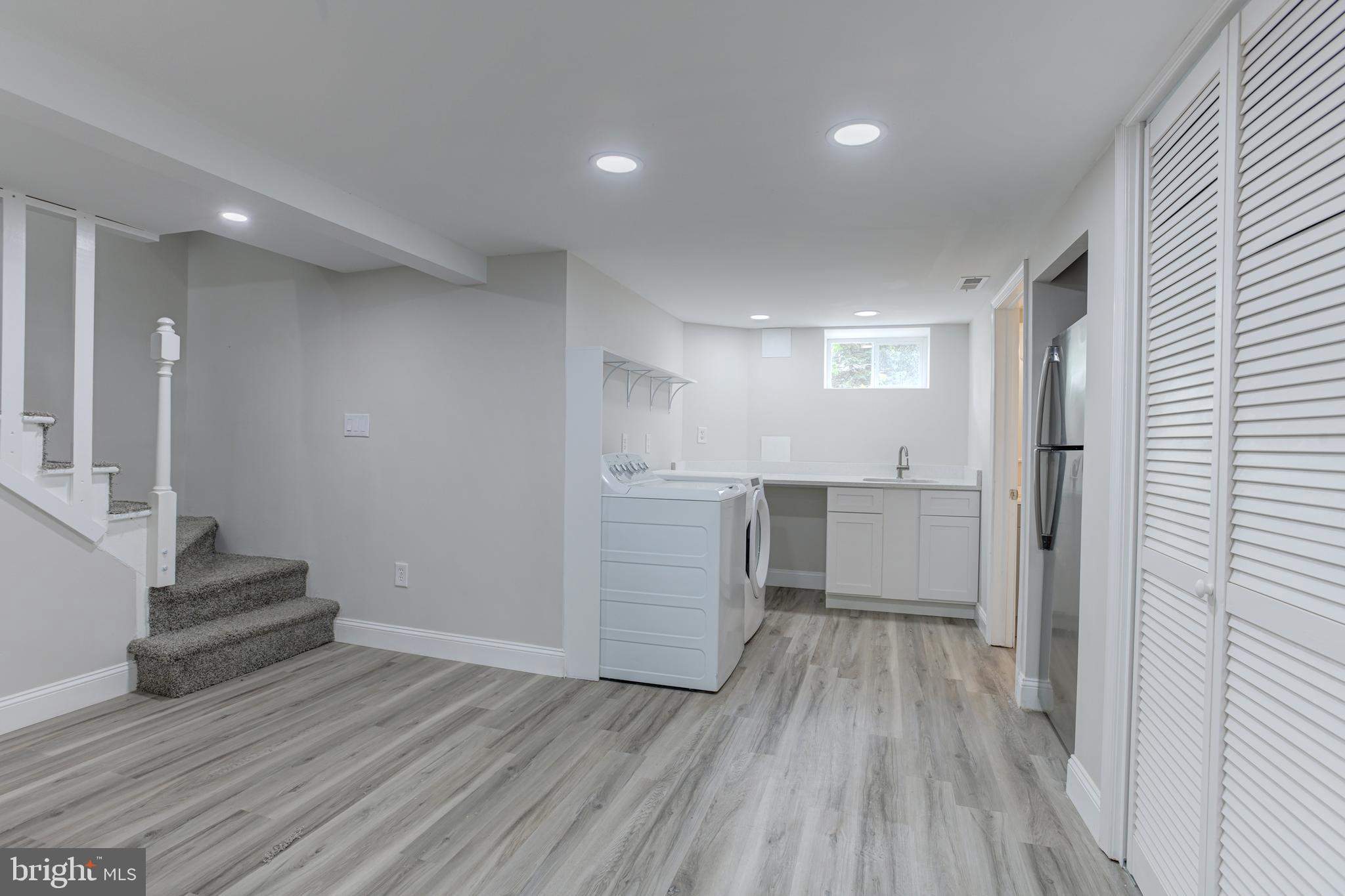 STONELEIGH - Residential Lease