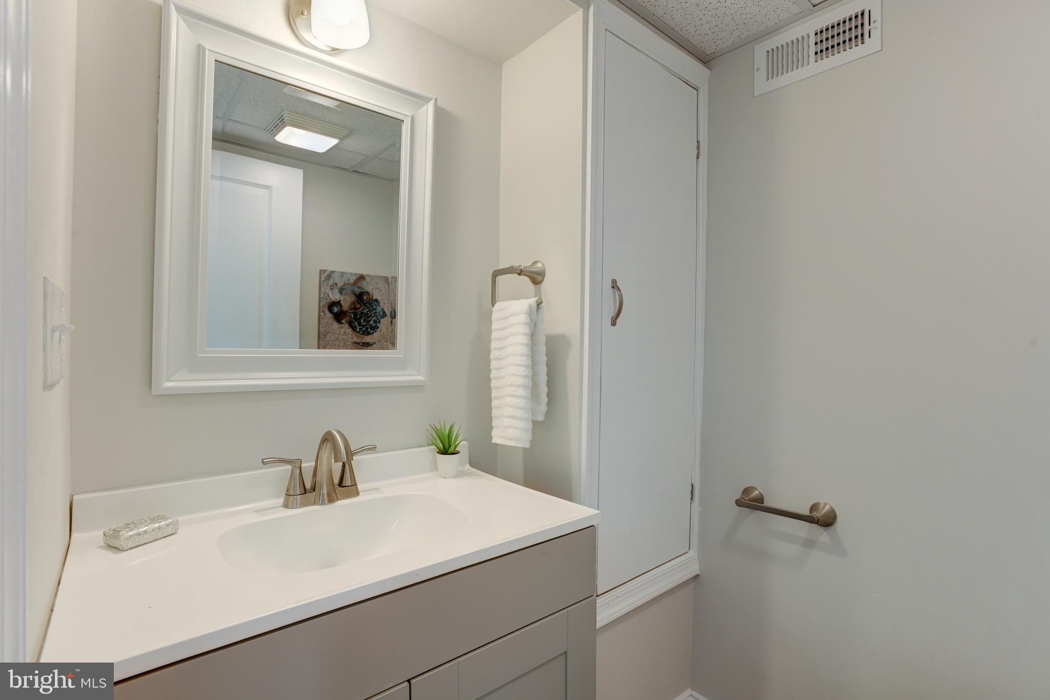 STONELEIGH - Residential Lease