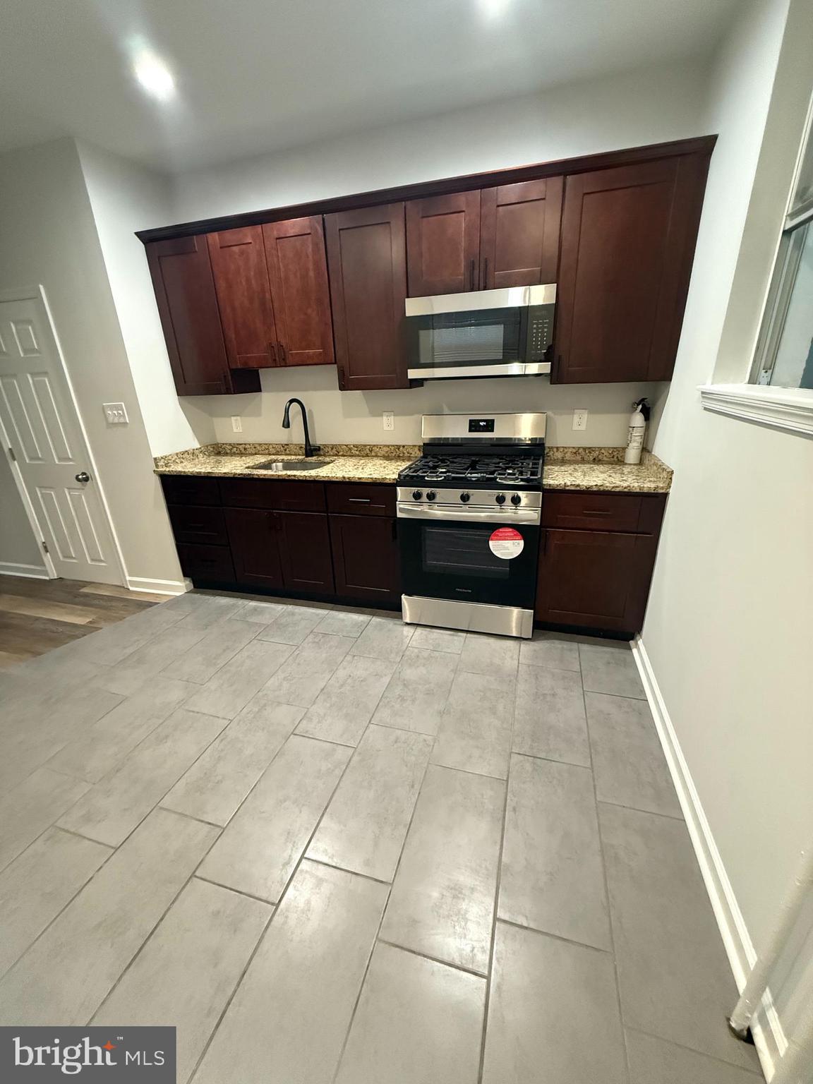 GRAYS FERRY - Residential