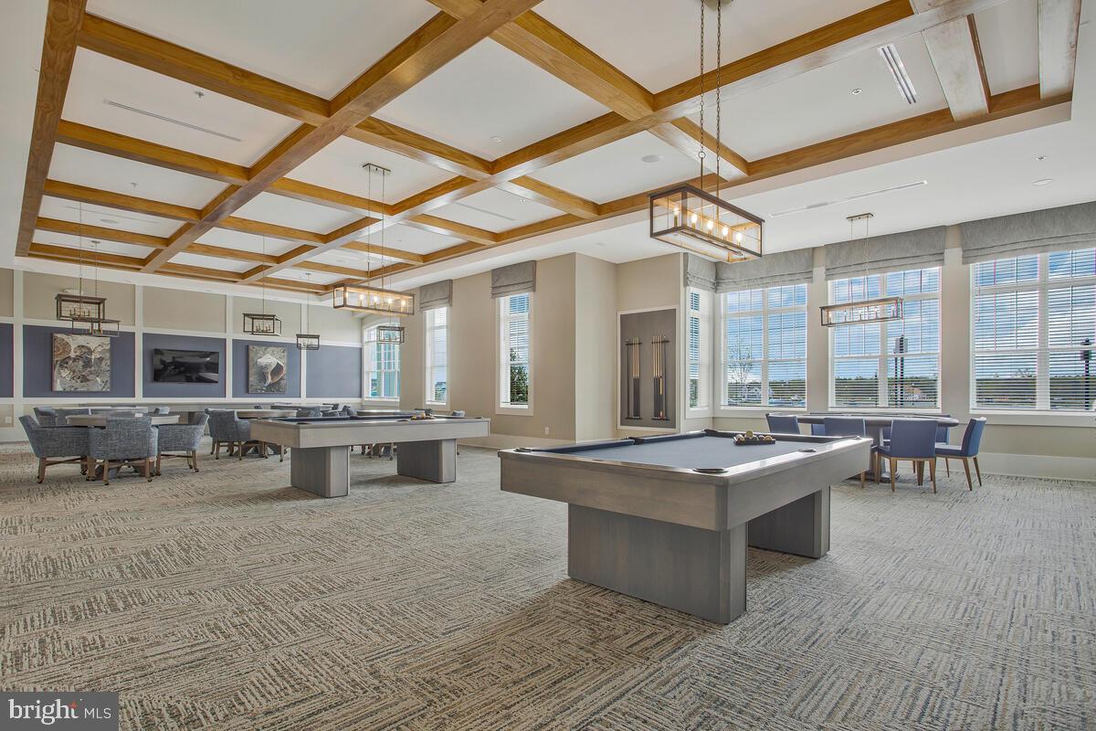 FOUR SEASONS AT KENT ISLAND - Residential