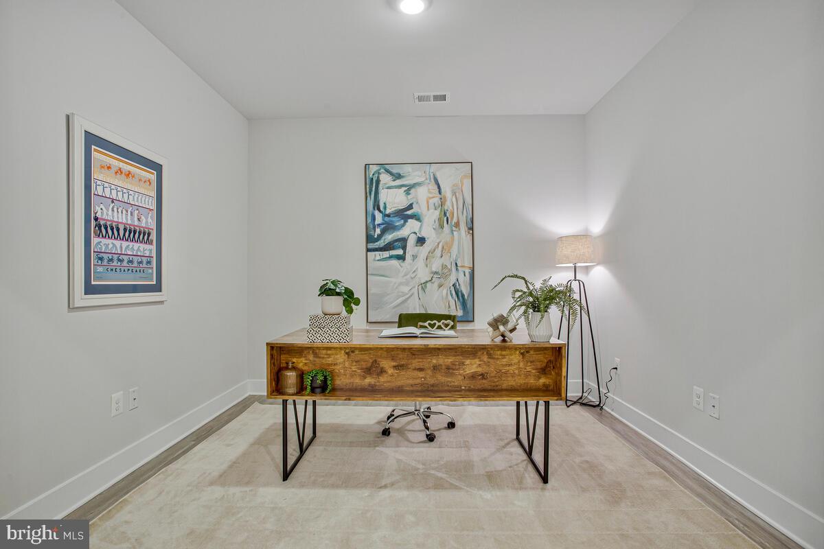 FOUR SEASONS AT KENT ISLAND - Residential