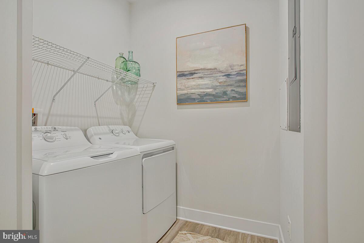 FOUR SEASONS AT KENT ISLAND - Residential