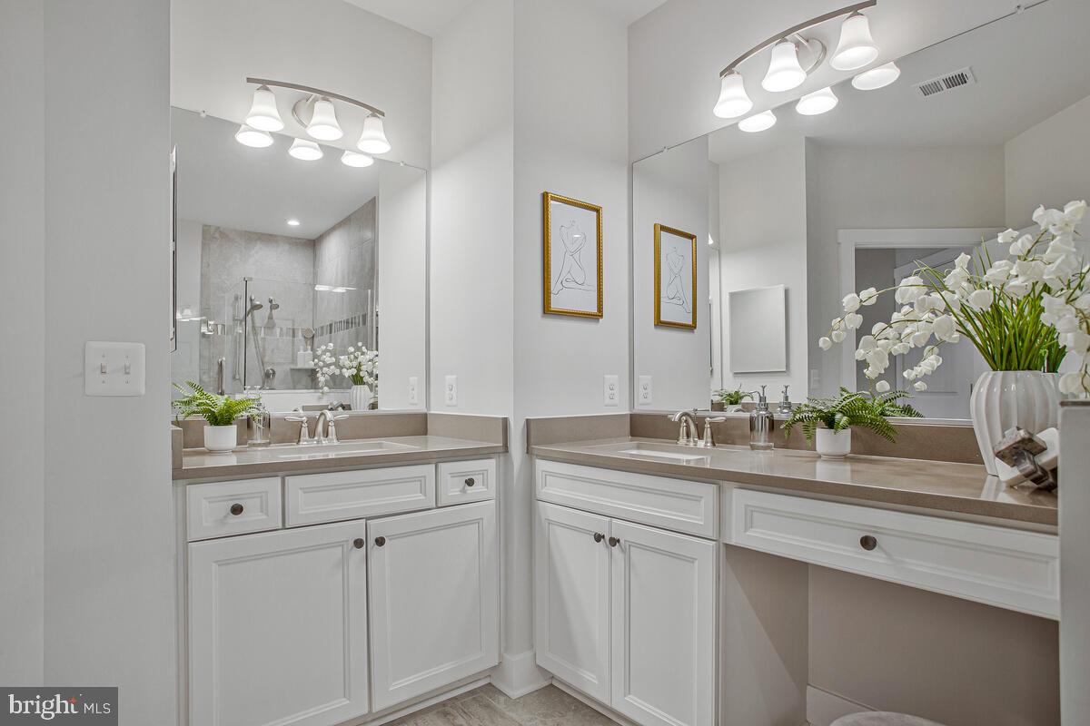 FOUR SEASONS AT KENT ISLAND - Residential