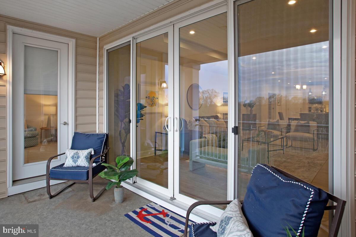 FOUR SEASONS AT KENT ISLAND - Residential