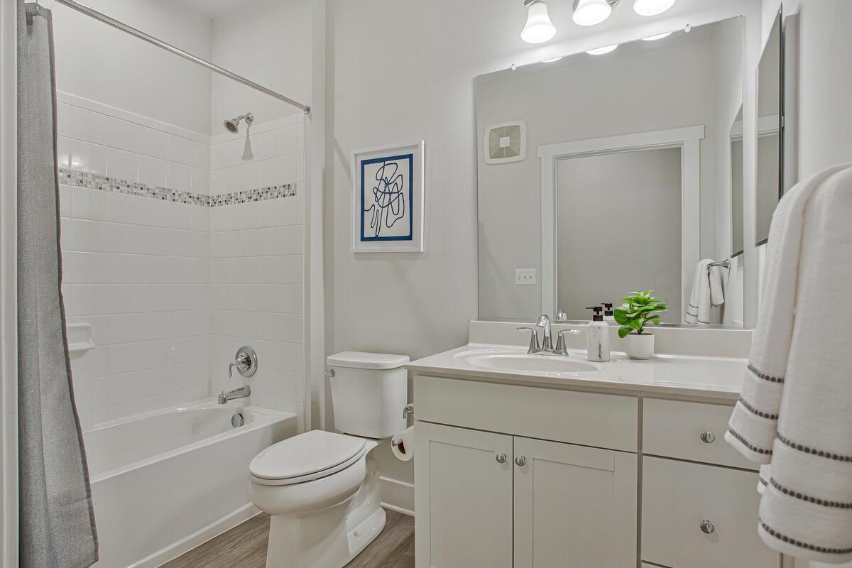 FOUR SEASONS AT KENT ISLAND - Residential