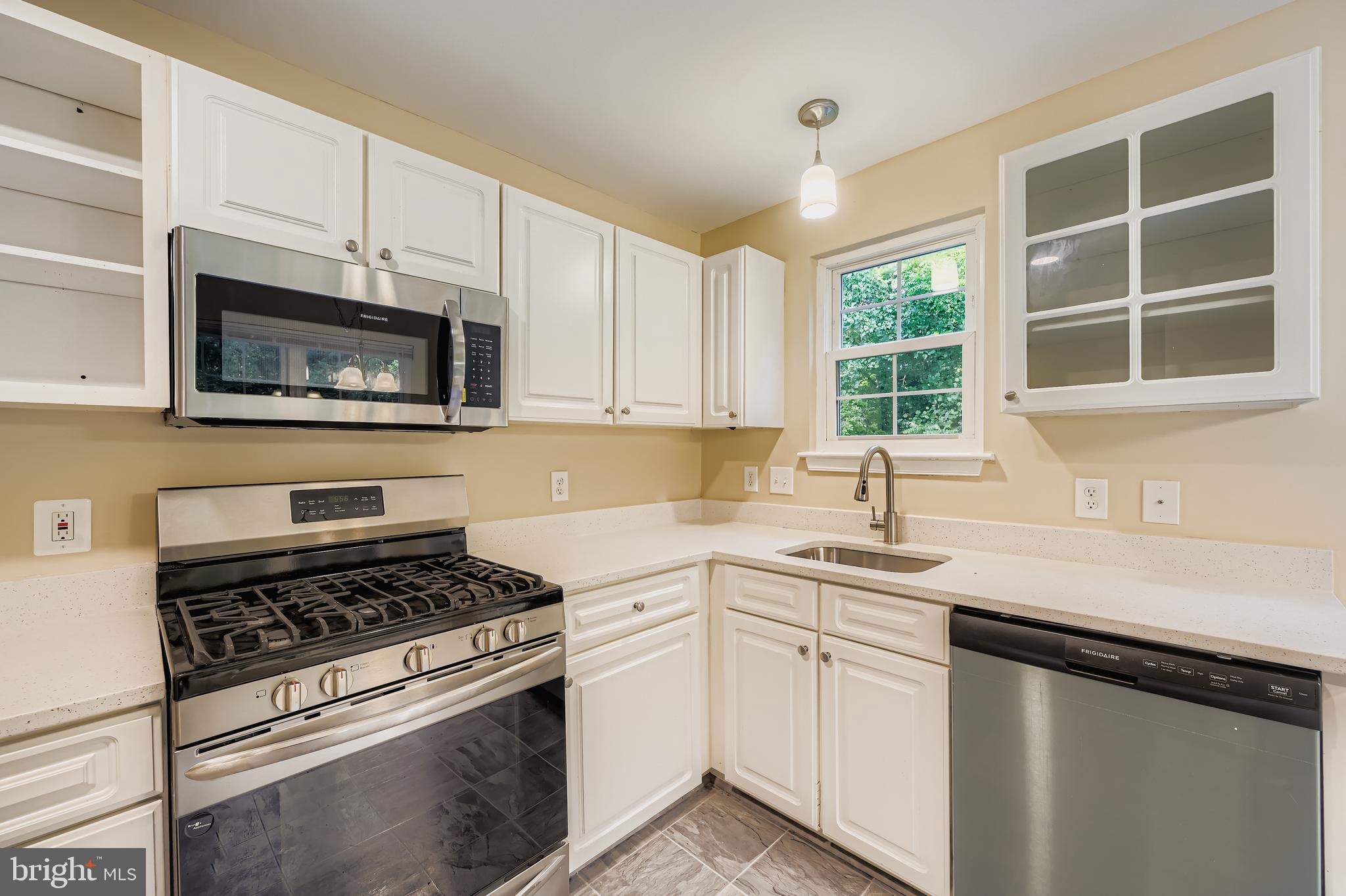 LAUREL FOREST - Residential